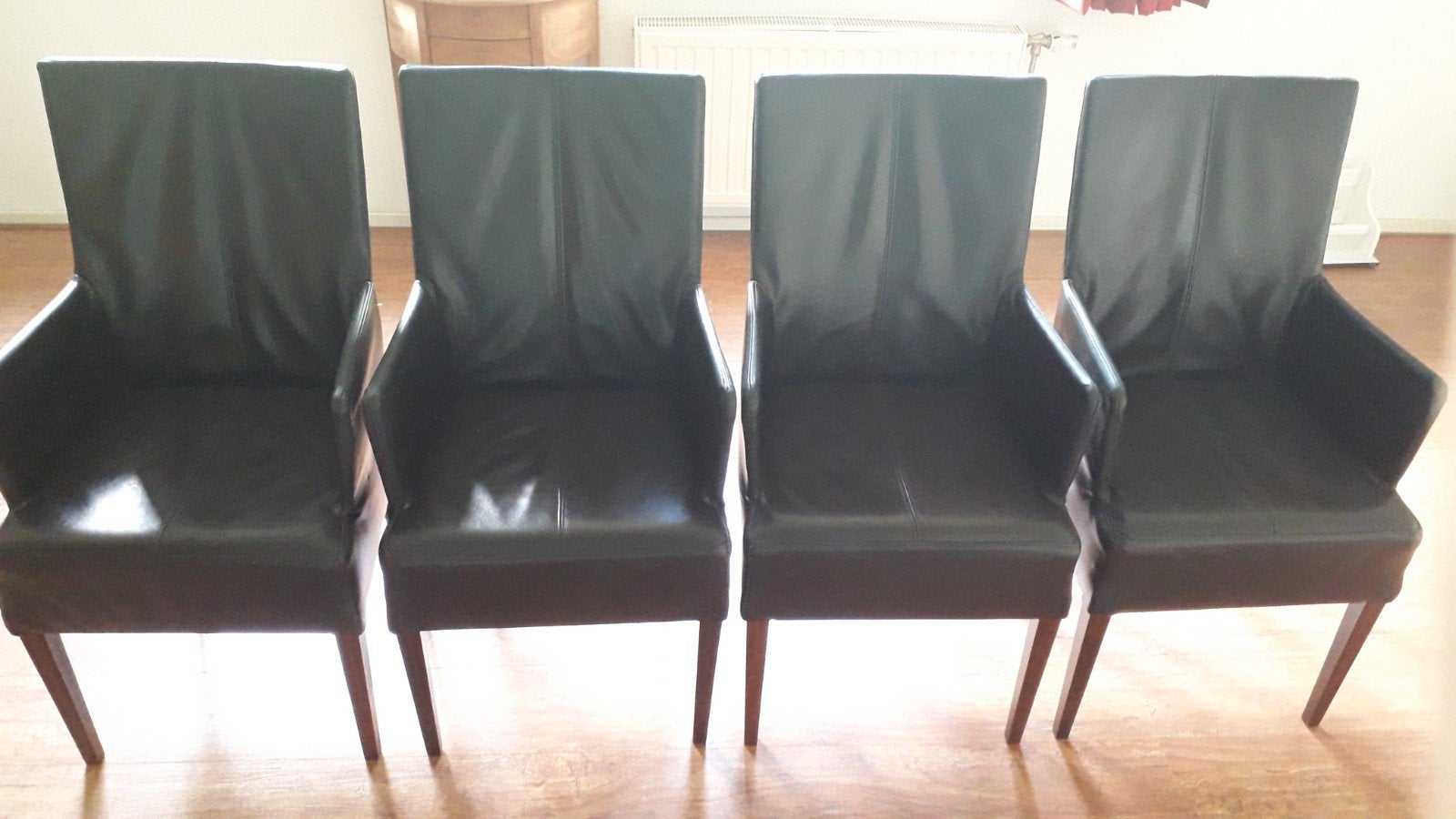 Set van 4 bruine  leren kuip stoelen, Ophalen, Modern, Klassiek, Gebruikt, Zwart