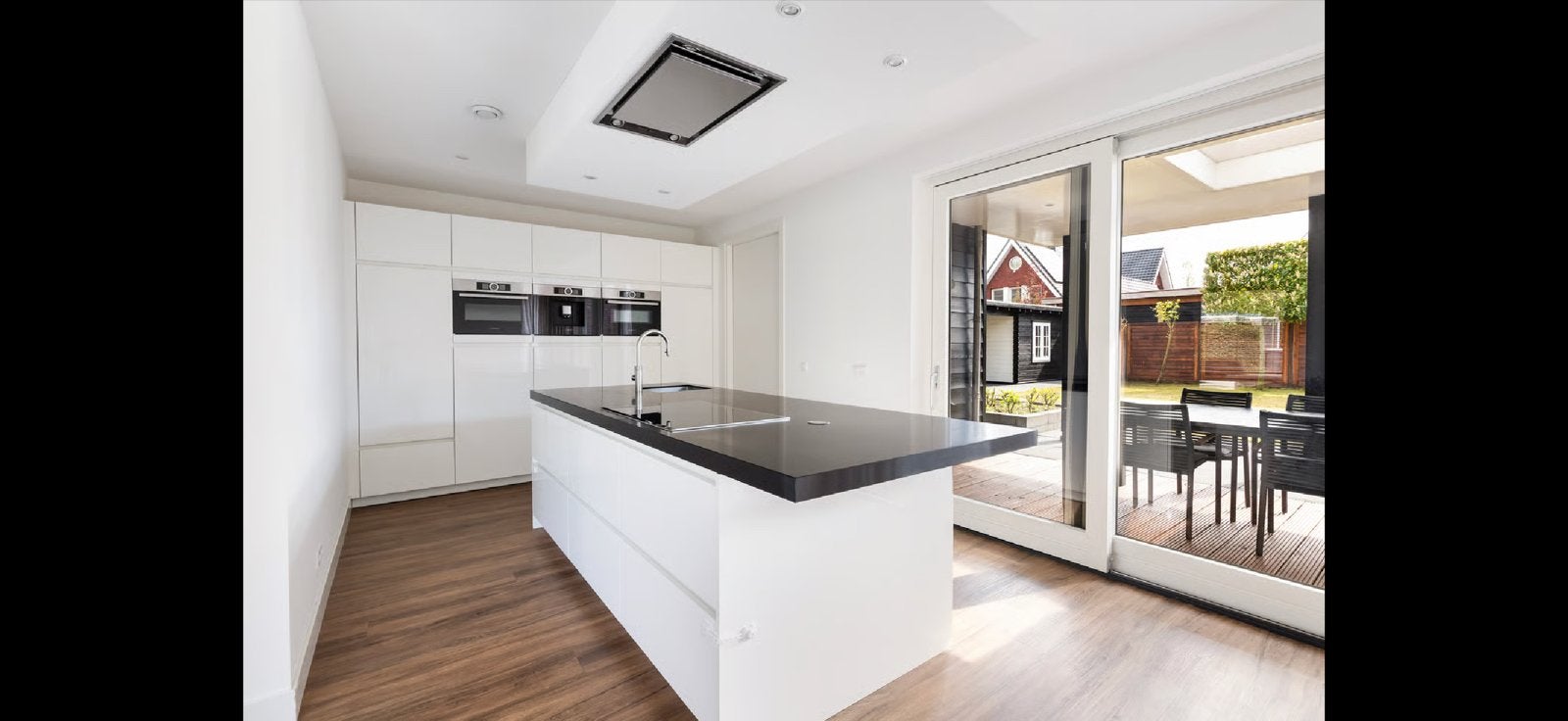 Keuken met eiland | Bosch inbouwapparatuur | Quooker, Huis en Inrichting, Ophalen, Gebruikt, Wit, Greeploos