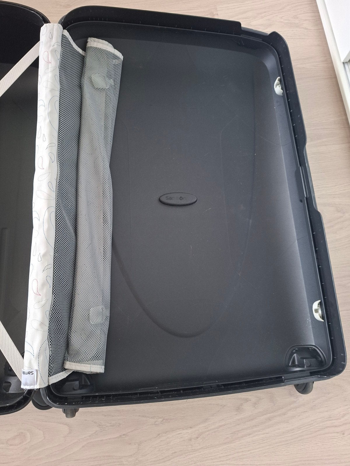samsonite vliegtuigkoffer zwart, Gebruikt, Hard kunststof, 70 cm of meer, Wieltjes