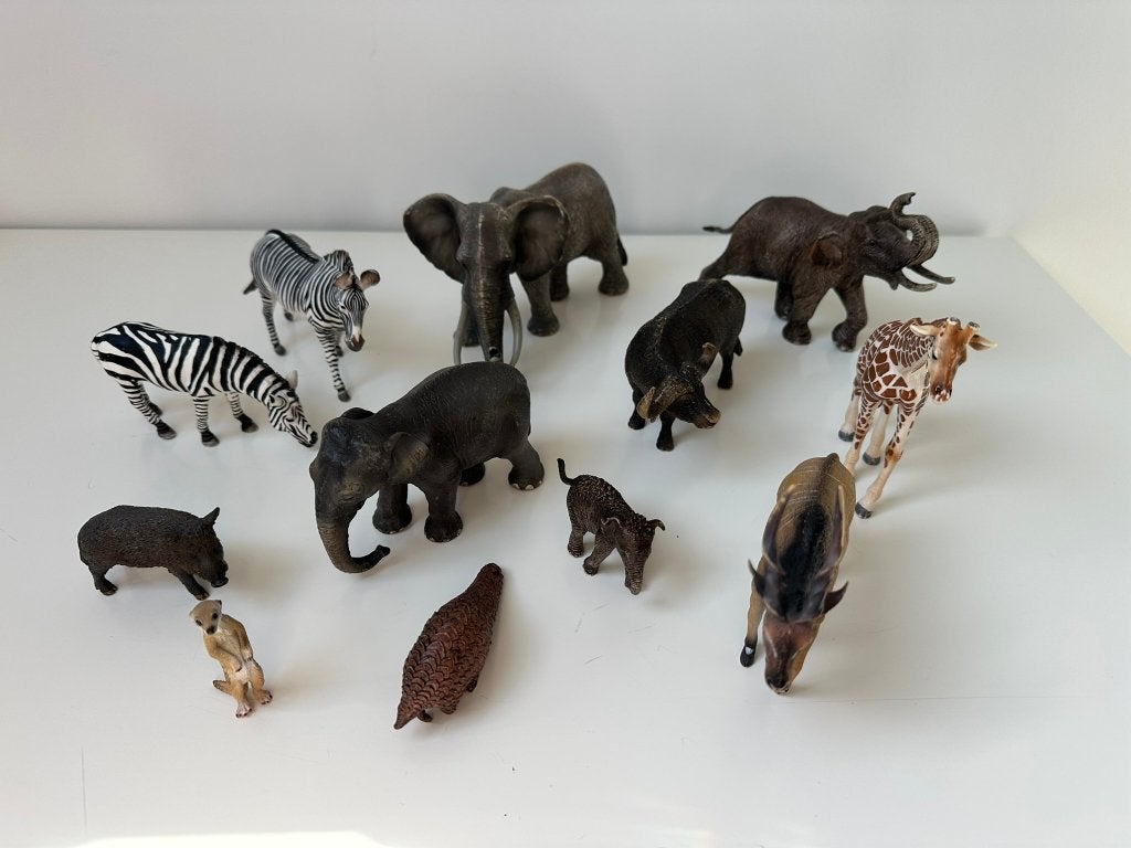 Schleich Afrikaanse dieren, 12 stuks, Ophalen of Verzenden, Zo goed als nieuw, Wild dier, Beeldje of Figuurtje