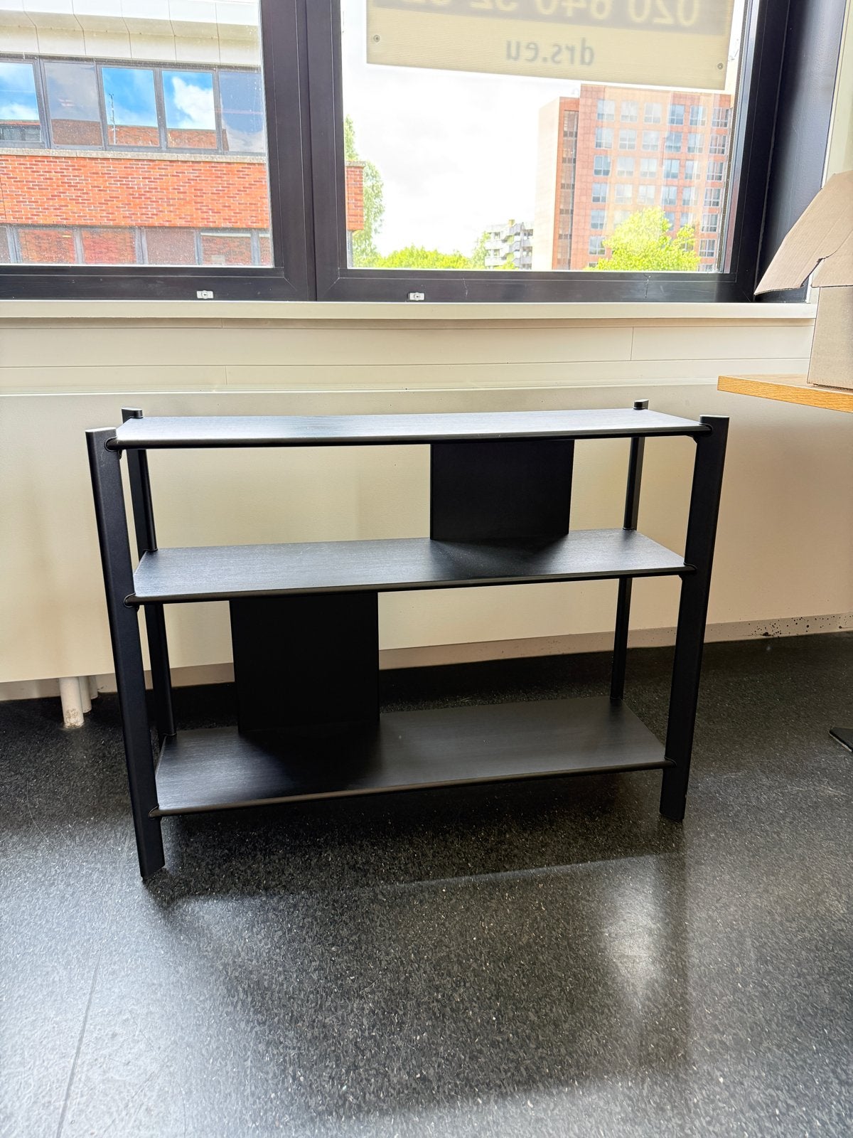 IKEA JATTSTA bijzettafel / opbergrek zwart, Ophalen, Gebruikt, Metaal of Aluminium, 75 cm of meer