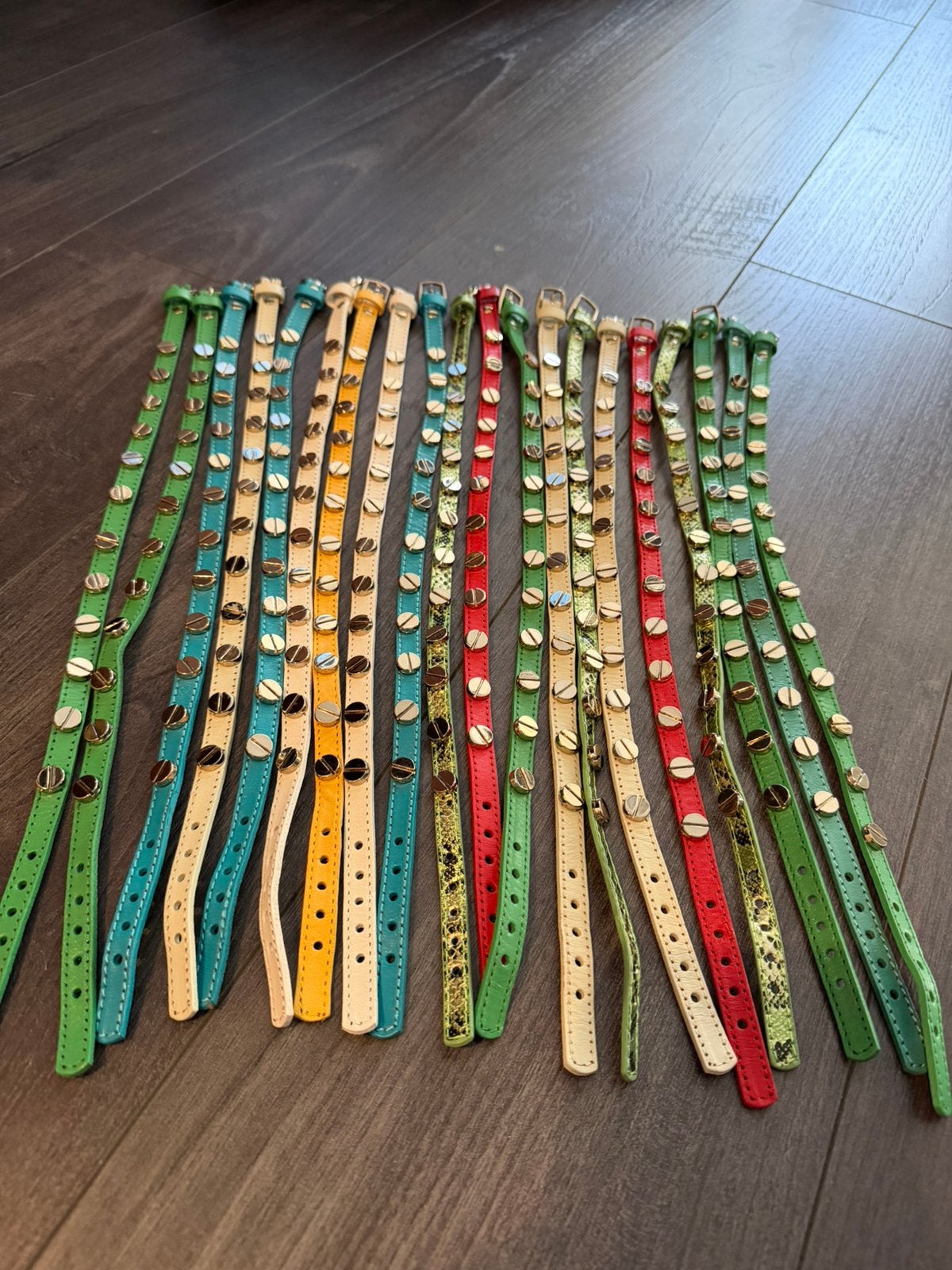 Partij 20 stuks echt leren armbanden A45, Verzenden, Nieuw, Overige kleuren, Leer