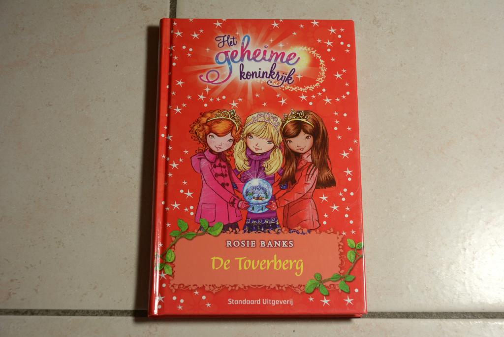 Het geheime koninkrijk De toverberg / Rosie Banks dl 5  , Ophalen of Verzenden, Zo goed als nieuw, Fictie algemeen