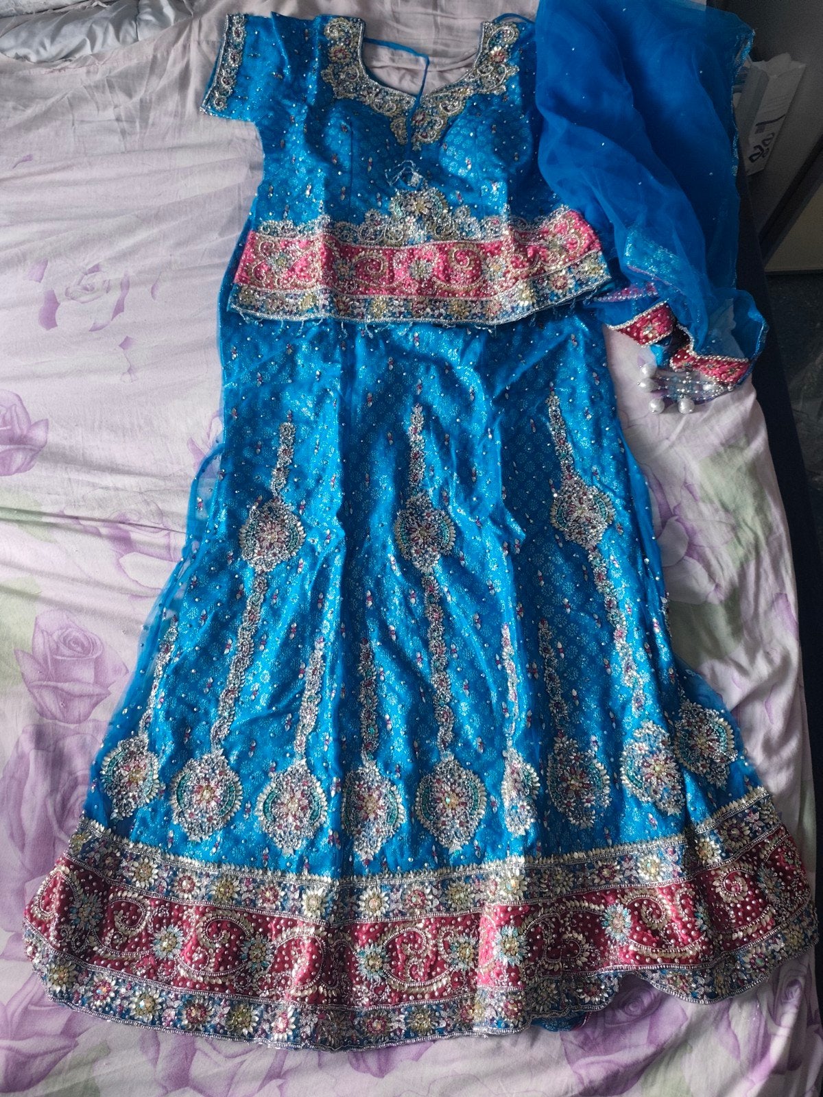 Nieuwe Indiase jurk/lehenga, maat 40, blauw met borduursels, Maat 38/40 (M), Blauw, Nieuw, Ophalen of Verzenden