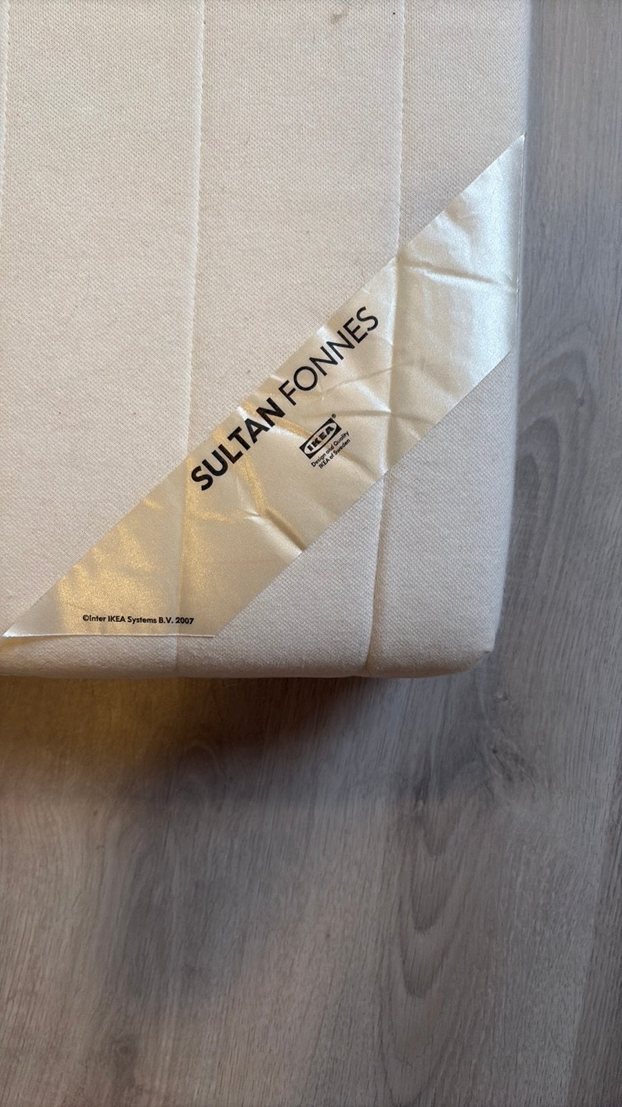 Eenpersoons matras ikea, Ophalen, Zo goed als nieuw, Minder dan 15 m²