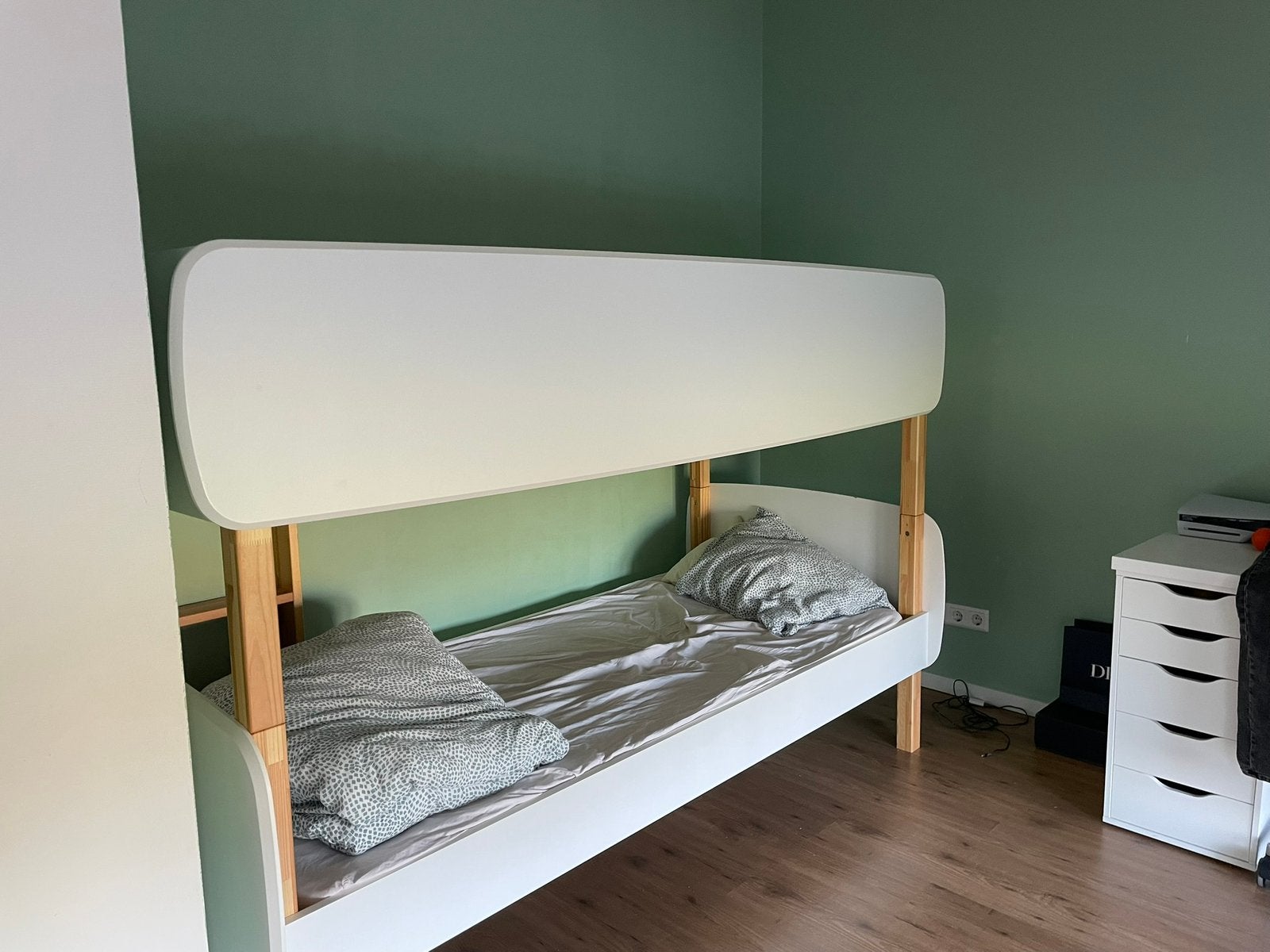 Stapelbed hout, ook los te koppelen in 2x 1 persoonsbedden, 90 cm, Eenpersoons, Wit, Zo goed als nieuw