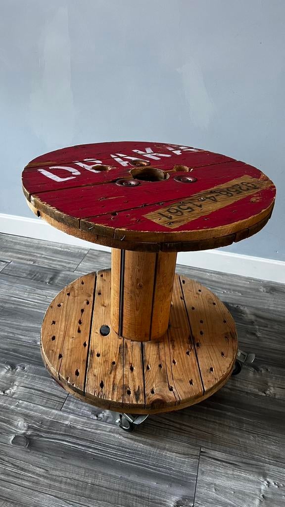 Bijzet tafel industrieel / katrol tafel / sidetable, Ophalen, 50 tot 100 cm, Rond, Zo goed als nieuw
