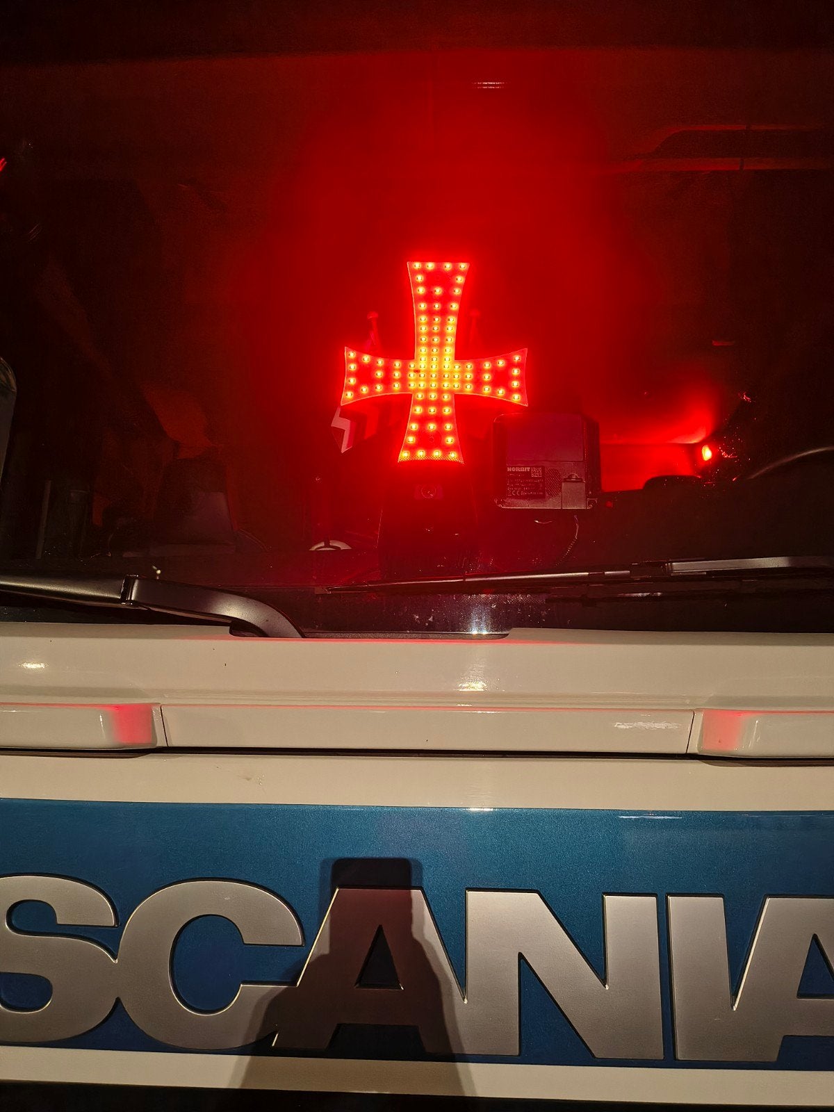 Led kruis vrachtwagen 24v, Ophalen of Verzenden, Gebruikt, Scania, Verlichting