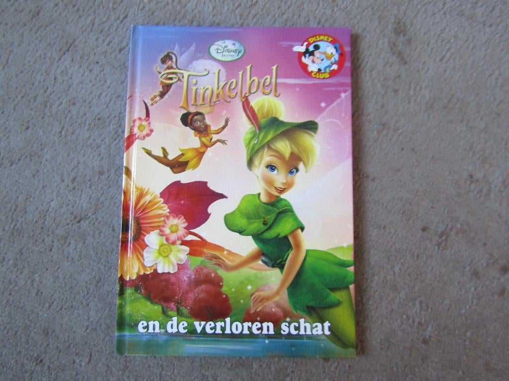Boek met cd: Tinkerbel en de verloren schat - Disney, Ophalen of Verzenden, Gelezen, Disney, Fictie algemeen