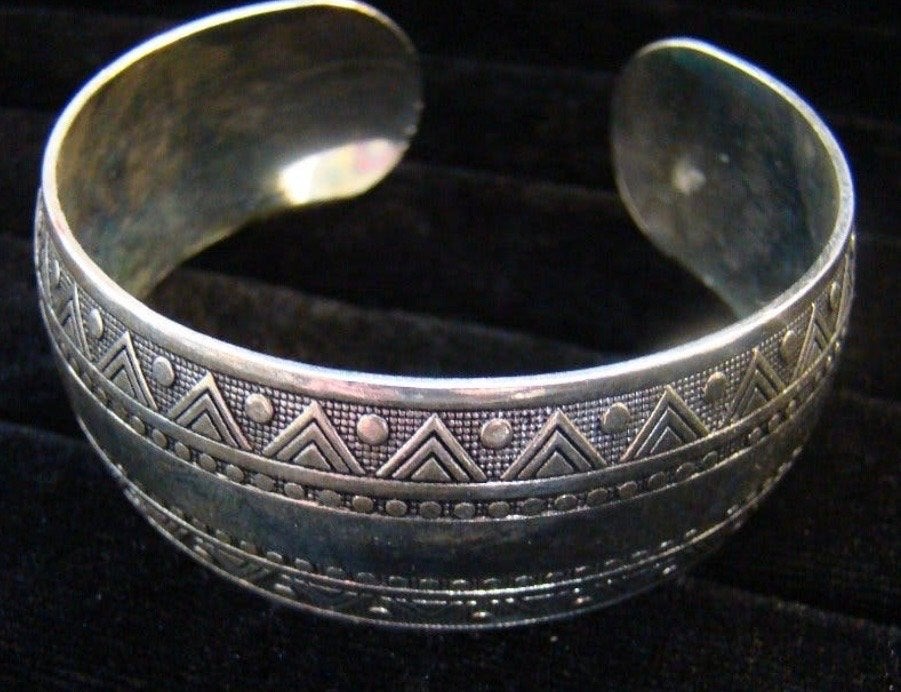 Handgemaakte Tibetaanse zilveren armband mat glans, Ophalen of Verzenden, Nieuw, Zilver, Zilver