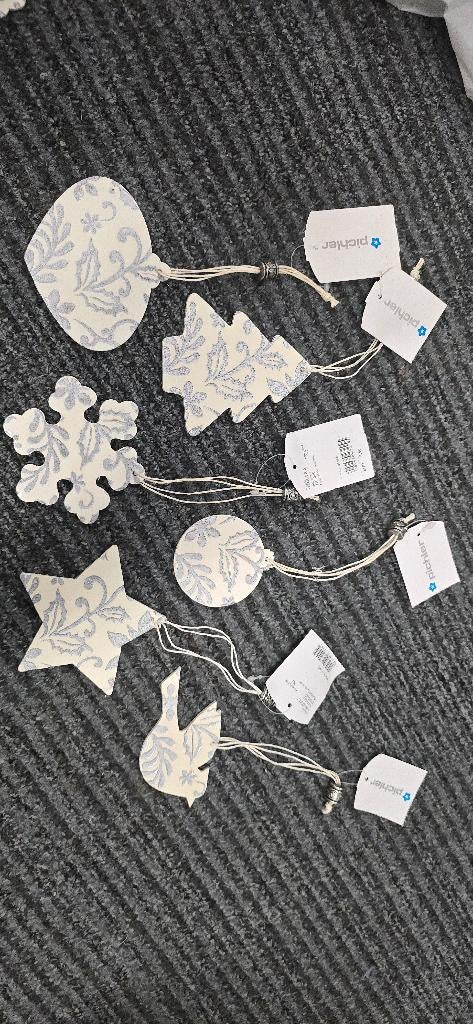 ​ MEGA PARTIJ: 220+ Luxe Pichler Design Hangers - NU €65!, Overige materialen, Overige voorstellingen, Wit, Nieuw