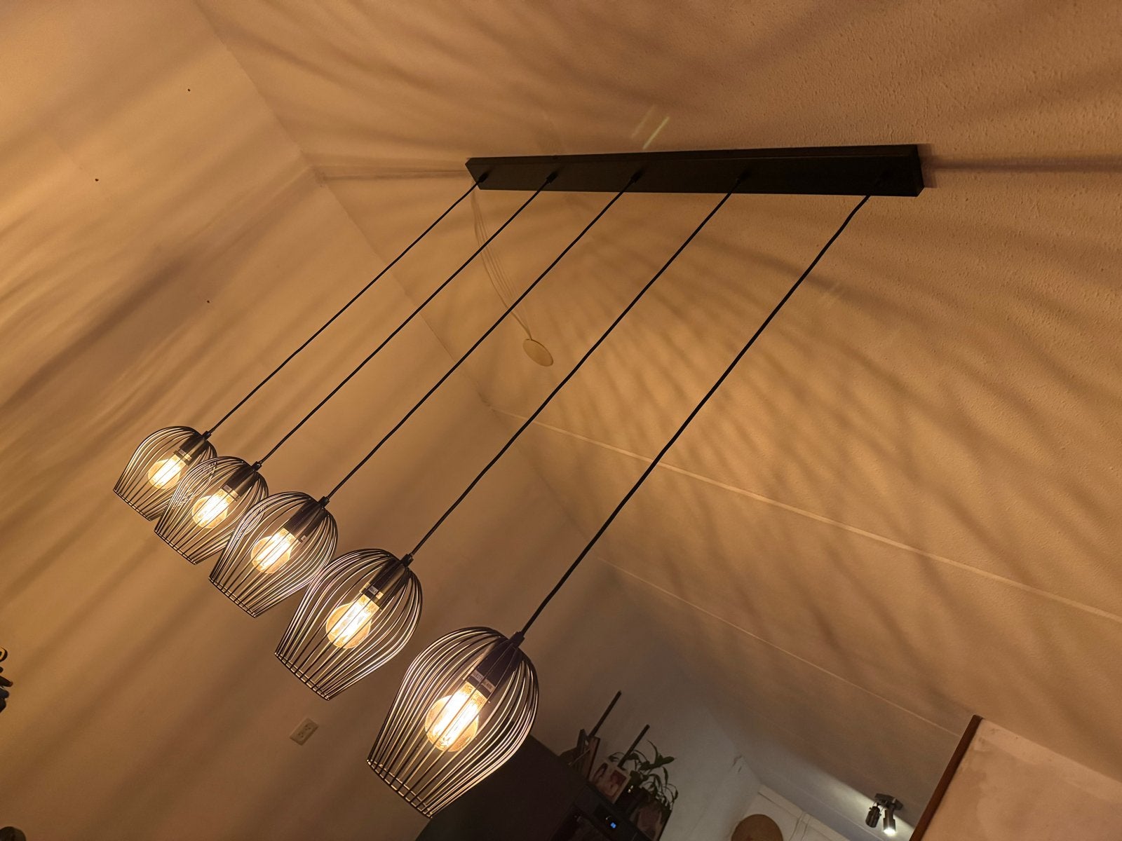 Moderne hanglamp met 5 kooilampen - Zwart metaal, Ophalen, Zo goed als nieuw, Metaal, E27 (groot)
