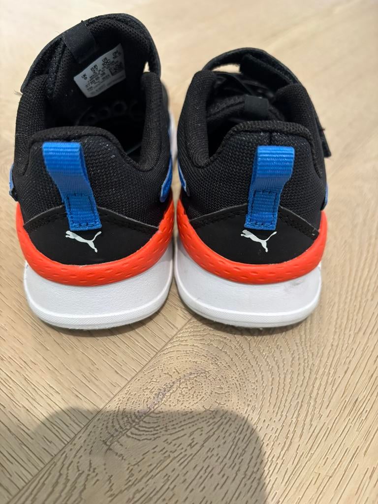 Puma Kids, Ophalen of Verzenden, Zo goed als nieuw