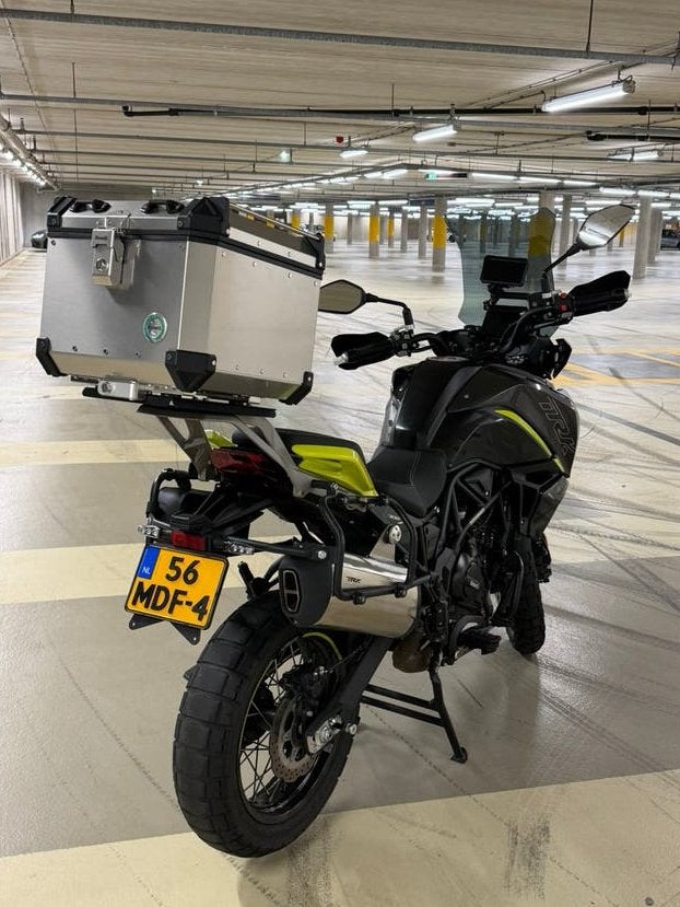 BENELLI TRK702X 2024 LAGE KILOMETERSTAND, DEALER ONDERHOUDEN, Motoren, Ophalen, Zo goed als nieuw