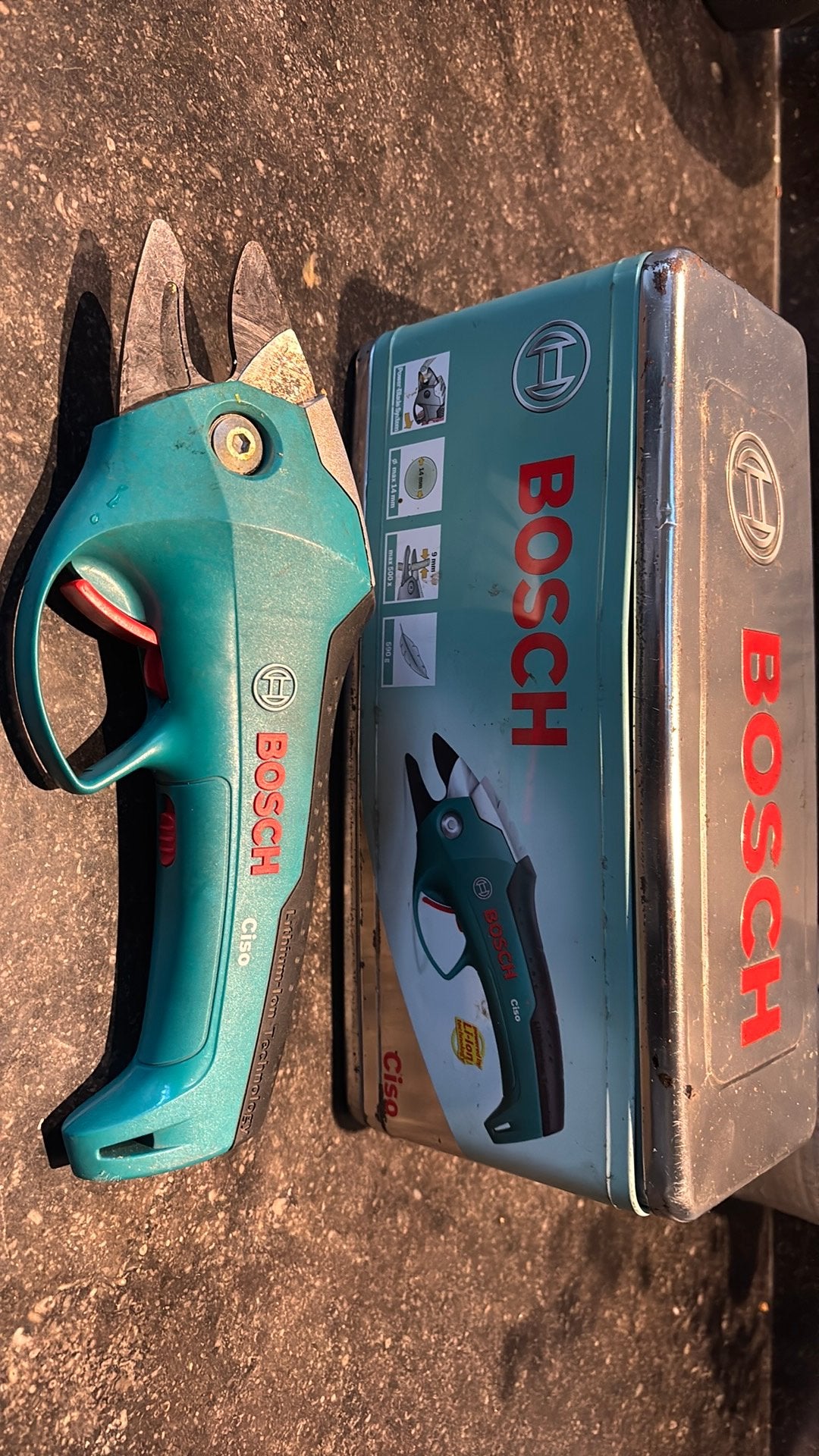 Bosch snoeischaar elektrisch, Ophalen of Verzenden, Zo goed als nieuw, Minder dan 20 mm