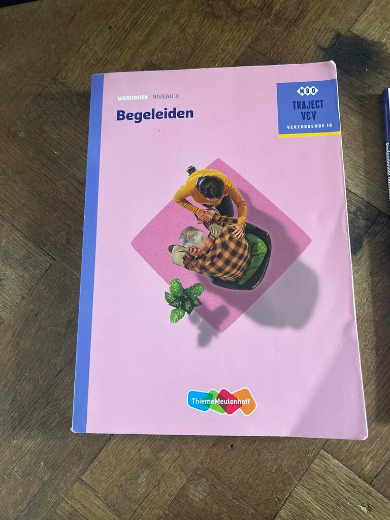 Werkboek MBO Traject VCV Verzorgende IG Niveau 3 Begeleiden, Boeken, Ophalen of Verzenden, Zo goed als nieuw, MBO