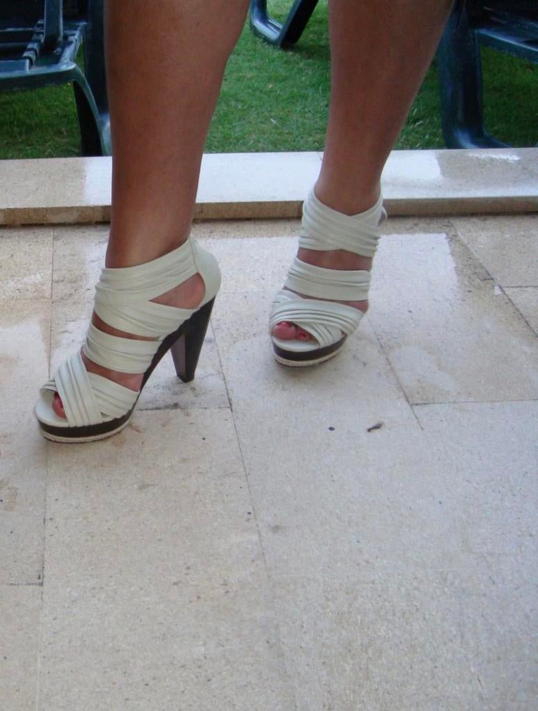 Y2K Chunky Strappy Wide Fit Heels - 12cm Vhak - 3cm platform, Kleding | Dames, Schoenen, Pumps, Beige, Ophalen of Verzenden, Gedragen