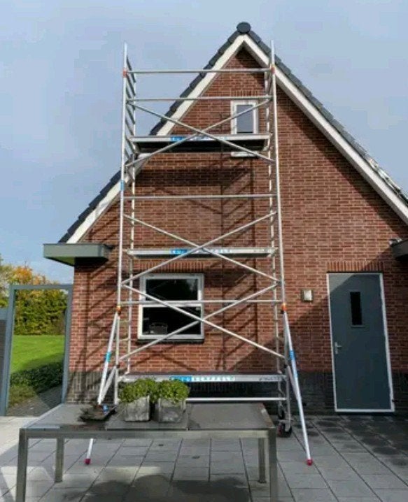 Kwaliteit rolsteiger 135x300x800cm, Doe-het-zelf en Verbouw, Steigers, Ophalen of Verzenden, Zo goed als nieuw, Rolsteiger of Kamersteiger