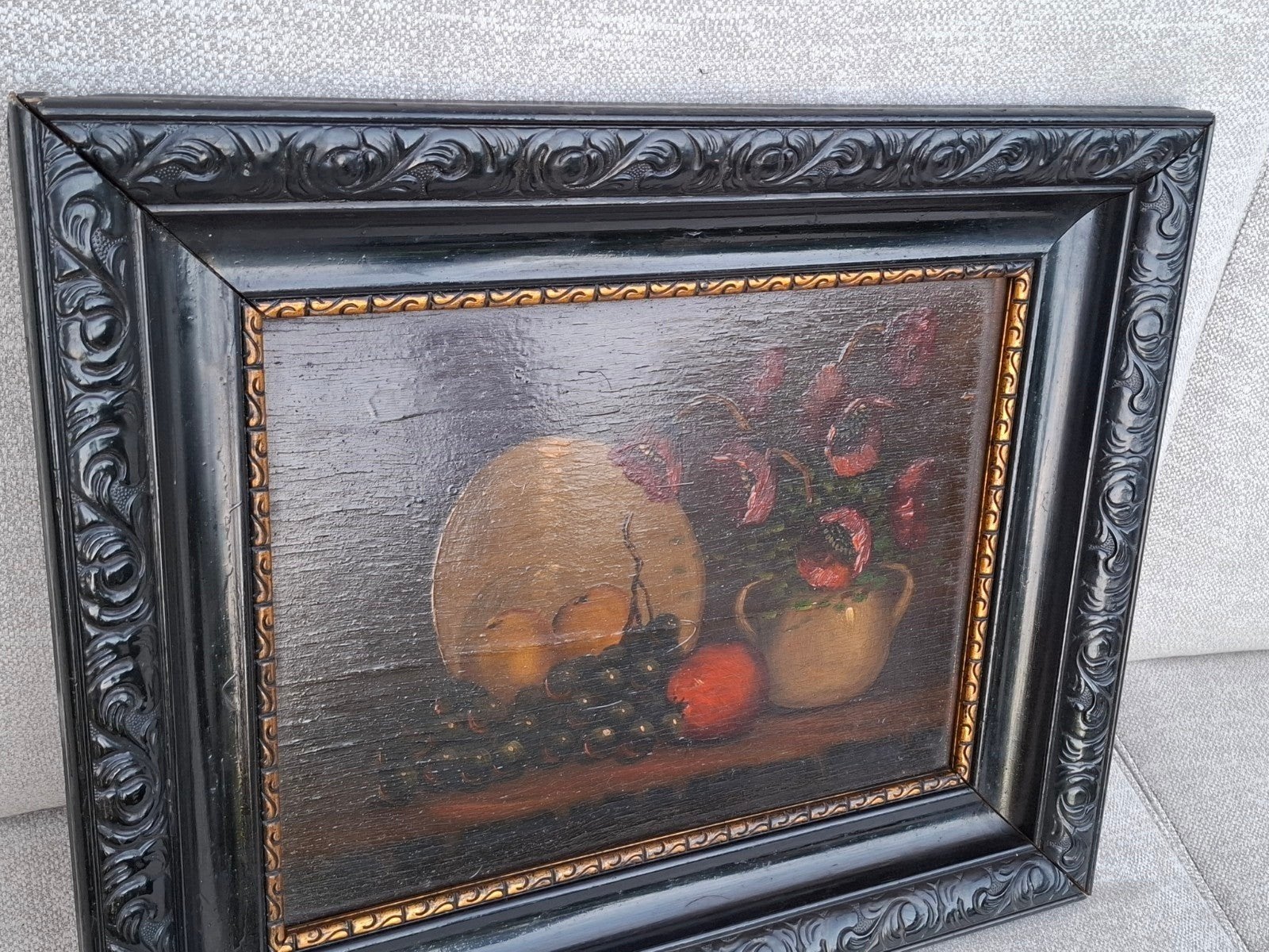 Antiek Stilleven Fruit/bloemen op Paneel zwarte lijst, Ophalen of Verzenden
