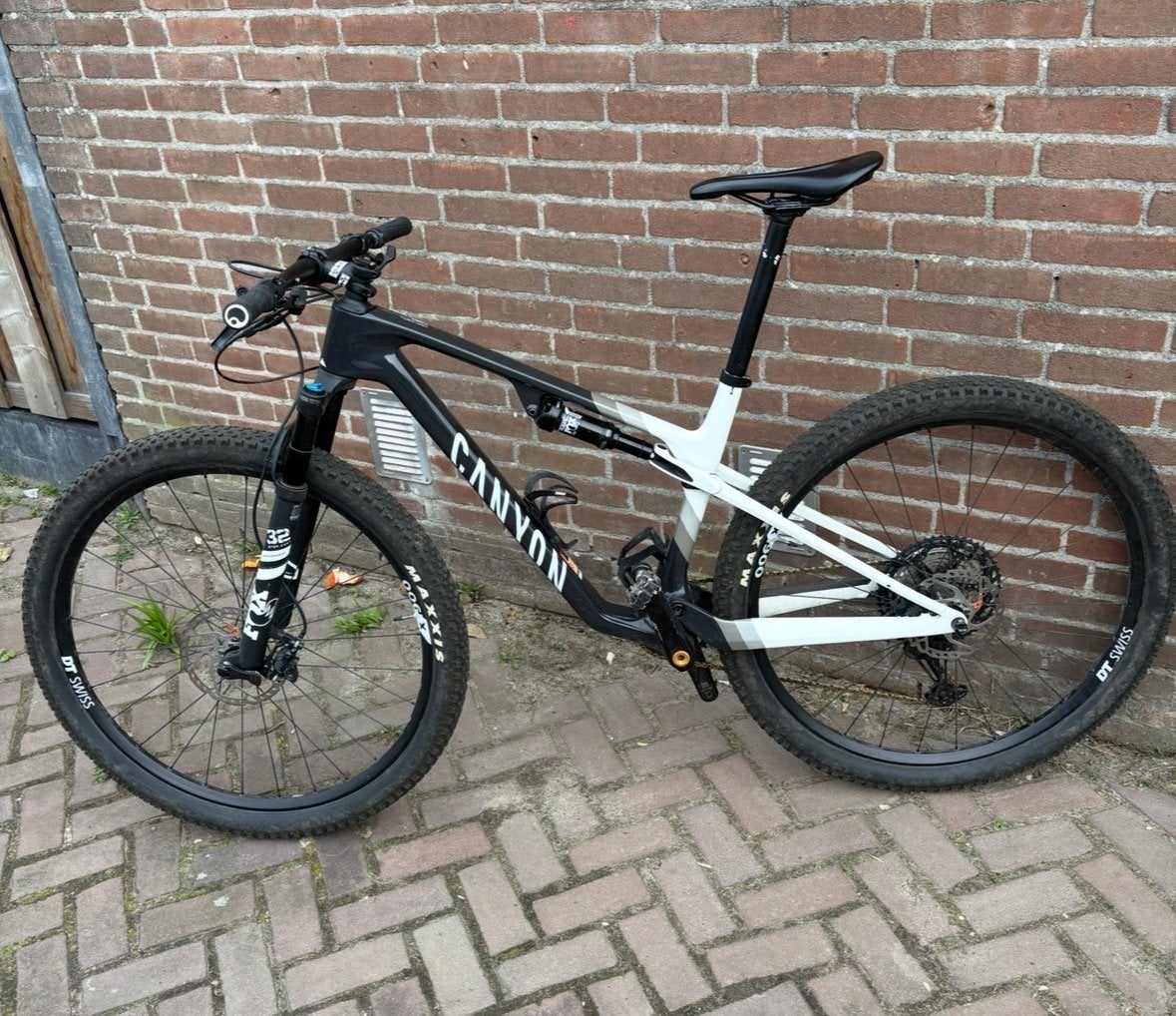 Canyon Lux World Cup CF 6 2022 - Zo goed als nieuw, Fietsen en Brommers, Overige merken, Fully, Ophalen of Verzenden, Zo goed als nieuw