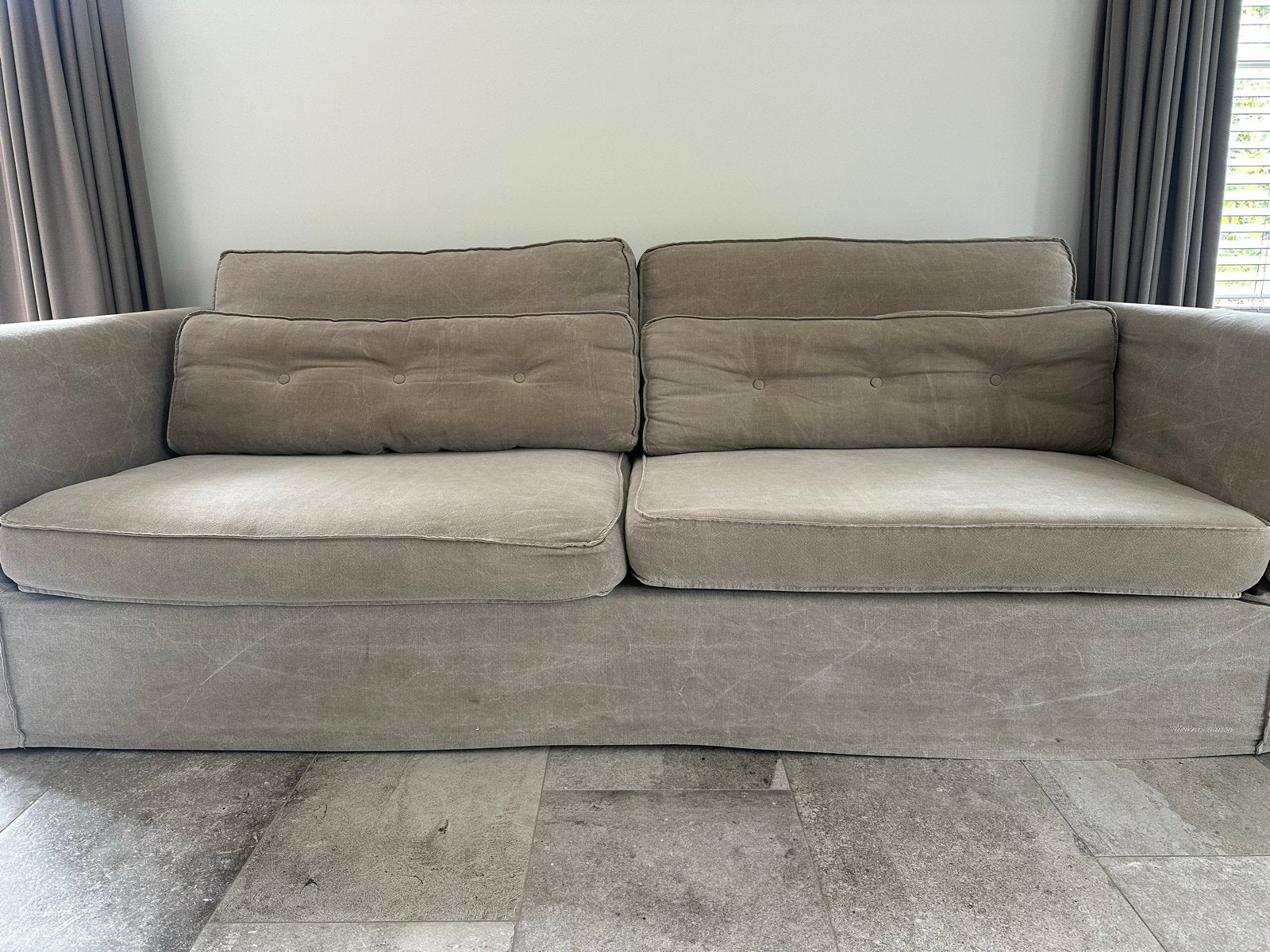 Moet weg! Riviera Maison 2,5, zandkleurig, 240 cm breed, Huis en Inrichting, Banken | Sofa's en Chaises Longues, Ophalen, Gebruikt