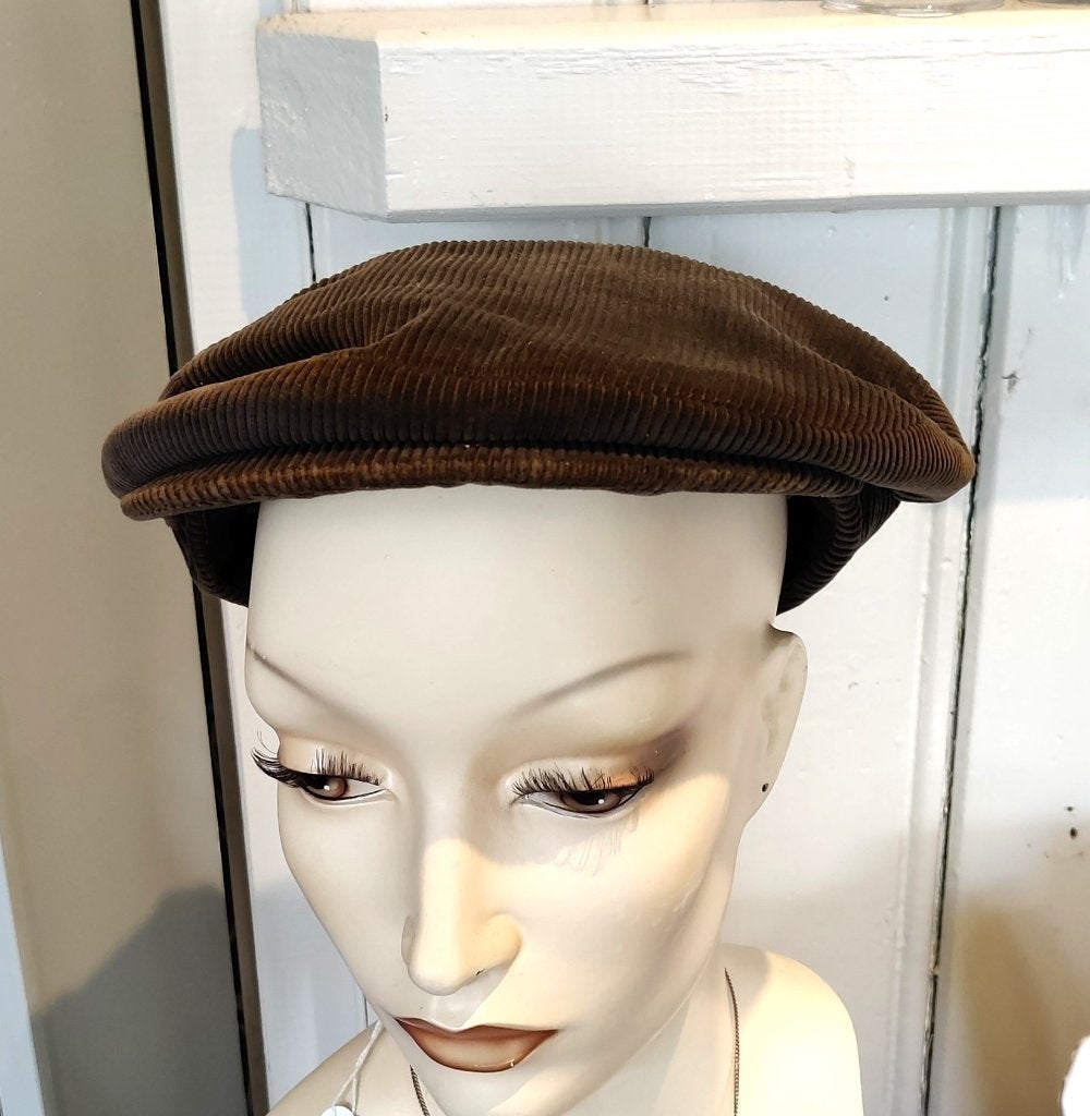  NV Theo van Hoogen Tilburg platte PET circa 1960, Ophalen of Verzenden, Zo goed als nieuw, One size fits all, Pet