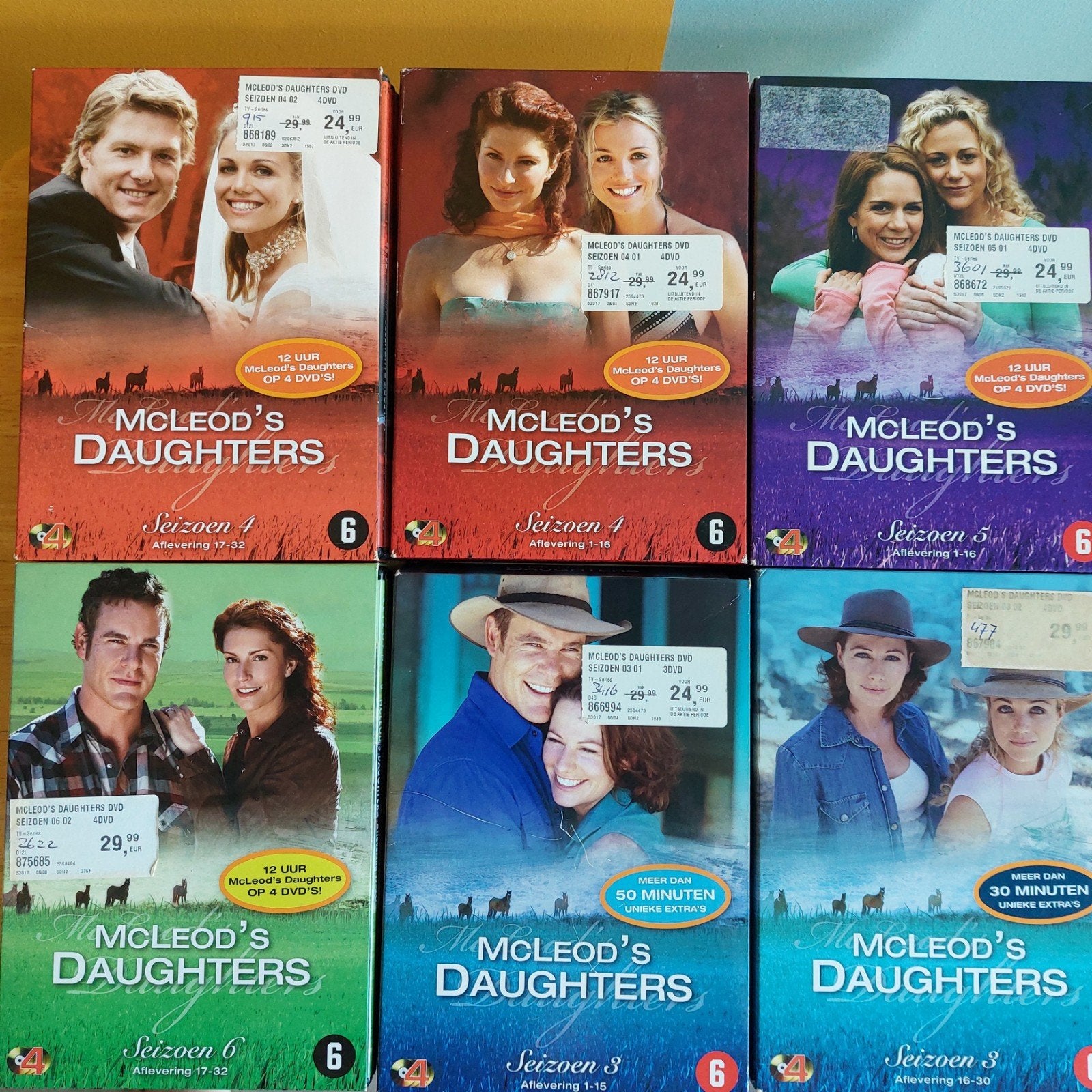 7 boxen met dvd's McLeod's Daughters, Engels, Alle leeftijden, Nederlands, Zo goed als nieuw