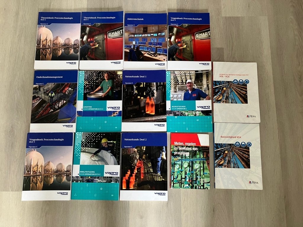 Studieboeken procestechniek mbo 4 (vapro c), Ophalen of Verzenden, Beta, Gelezen, MBO