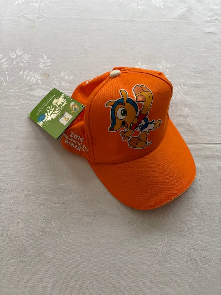 Voetbal Fifa world cup brazil 2019 pet oranje kind nieuw!, Ophalen of Verzenden, Nieuw, Overige sporten, Pet of Muts