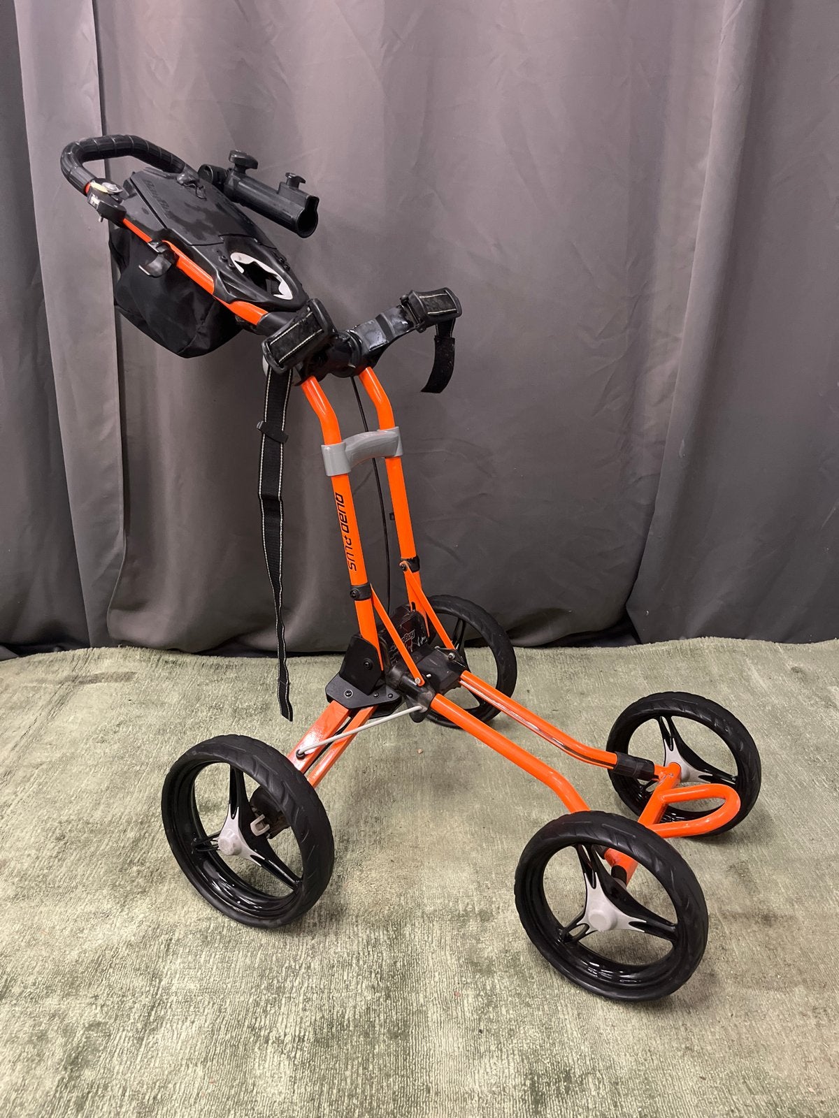 FastFold Golftrolley - 4 wielen - Oranje/Zwart - Opvouwbaar, Sport en Fitness, Ophalen, Gebruikt, Golfkar, Overige merken