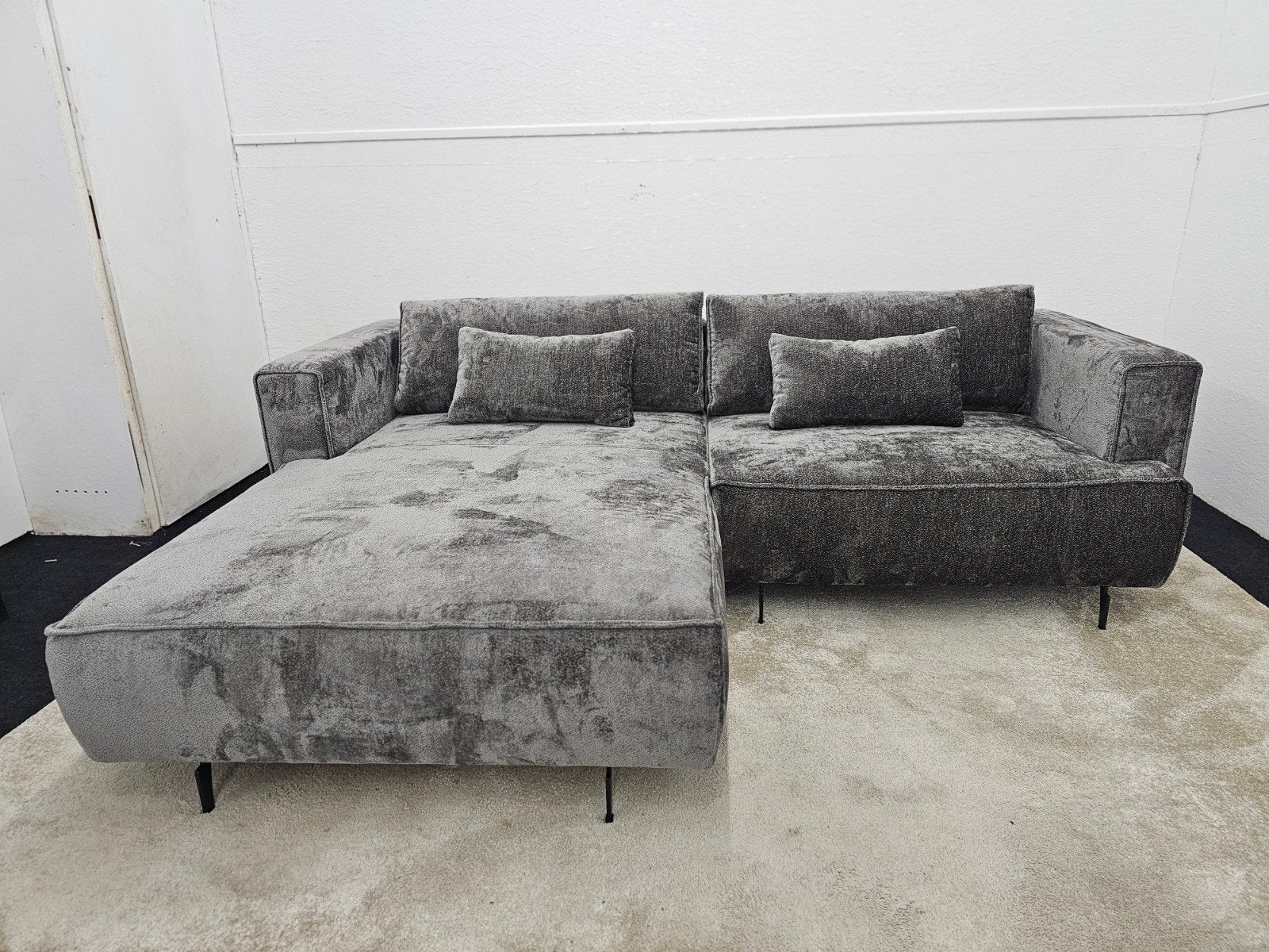 Nieuw! Opruiming! - Kenzo Luxe Slaapbank, Zo goed als nieuw, Info@homefriesland.nl, Vierpersoons of meer, Home Friesland