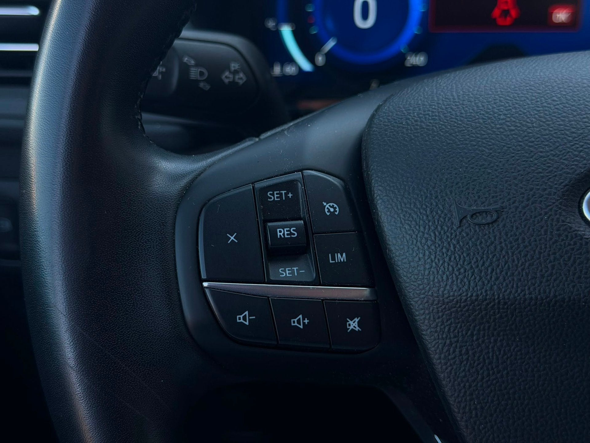Foto 18 van Ford KUGA 2.5 PHEV Titanium(Goed OnderH, Navi, Parkeersensor