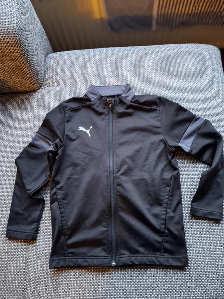 Puma trainingspak maat 128, Zwart, Overige maten, Ophalen of Verzenden, Zo goed als nieuw