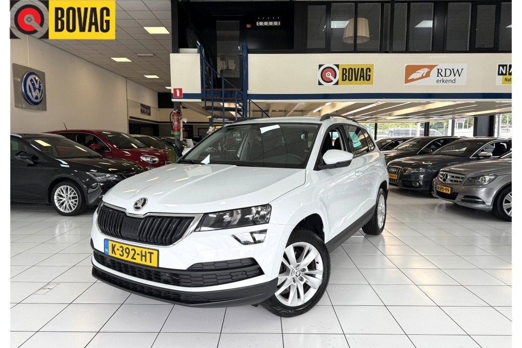 Skoda Karoq 1.0 TSI Bus. Ed Bovag Garantie NAP (bj 2021), Keurmerk '100% Onderhouden', Stof, Gebruikt, Euro 6