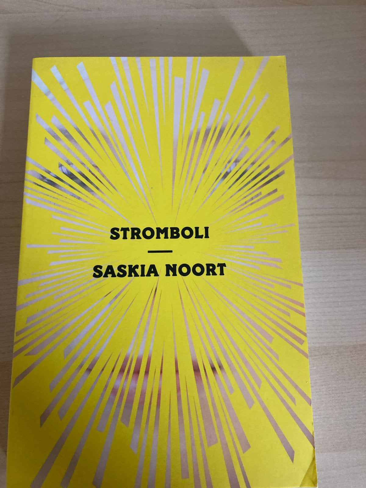 Stromboli - Saskia Noort, Ophalen of Verzenden, Zo goed als nieuw, Nederland