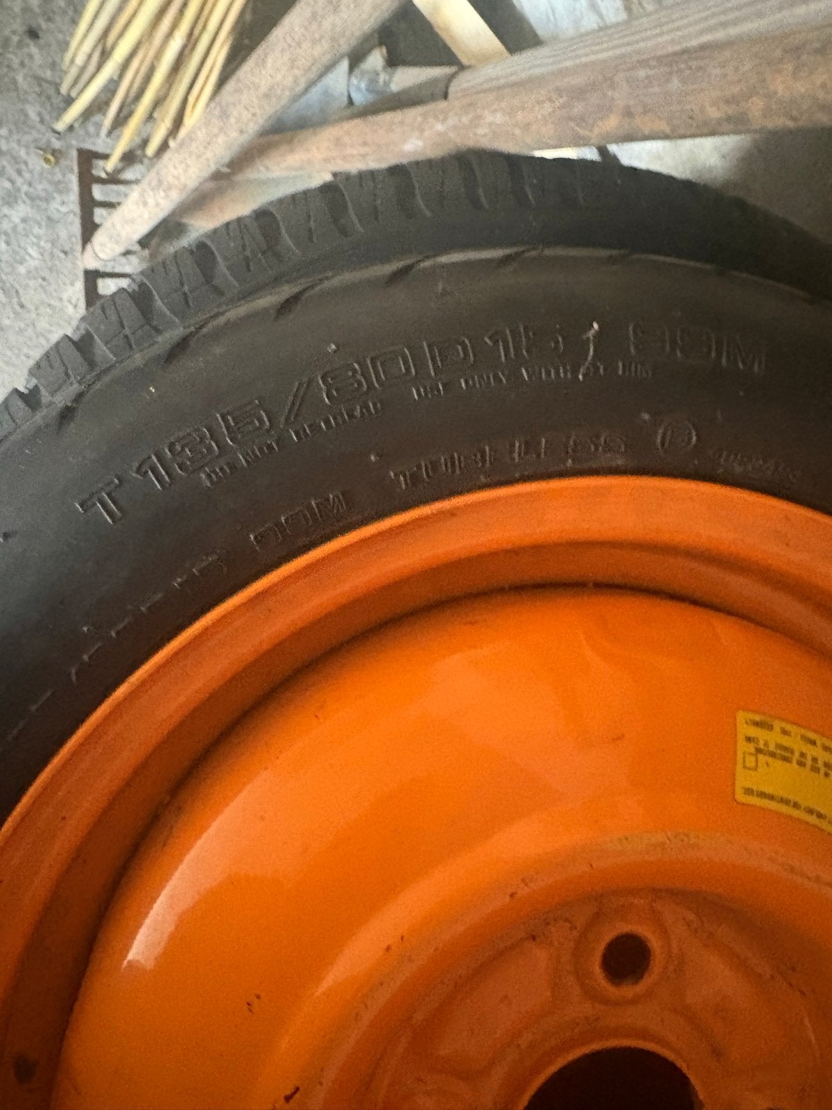 Winterbanden Kumho 185/65R15 met reservewiel, Gebruikt, 15 inch, Banden en Velgen, Personenwagen