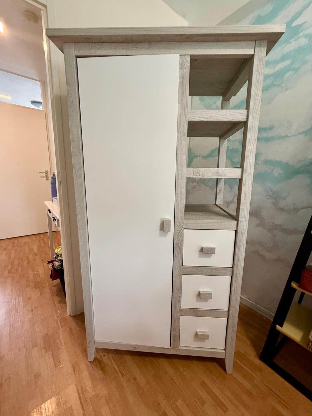 Babykamer Kledingkast | Licht Eiken/Wit | Veel Opbergruimte, Huis en Inrichting, Kasten | Vitrinekasten, Ophalen, Gebruikt, 50 tot 75 cm