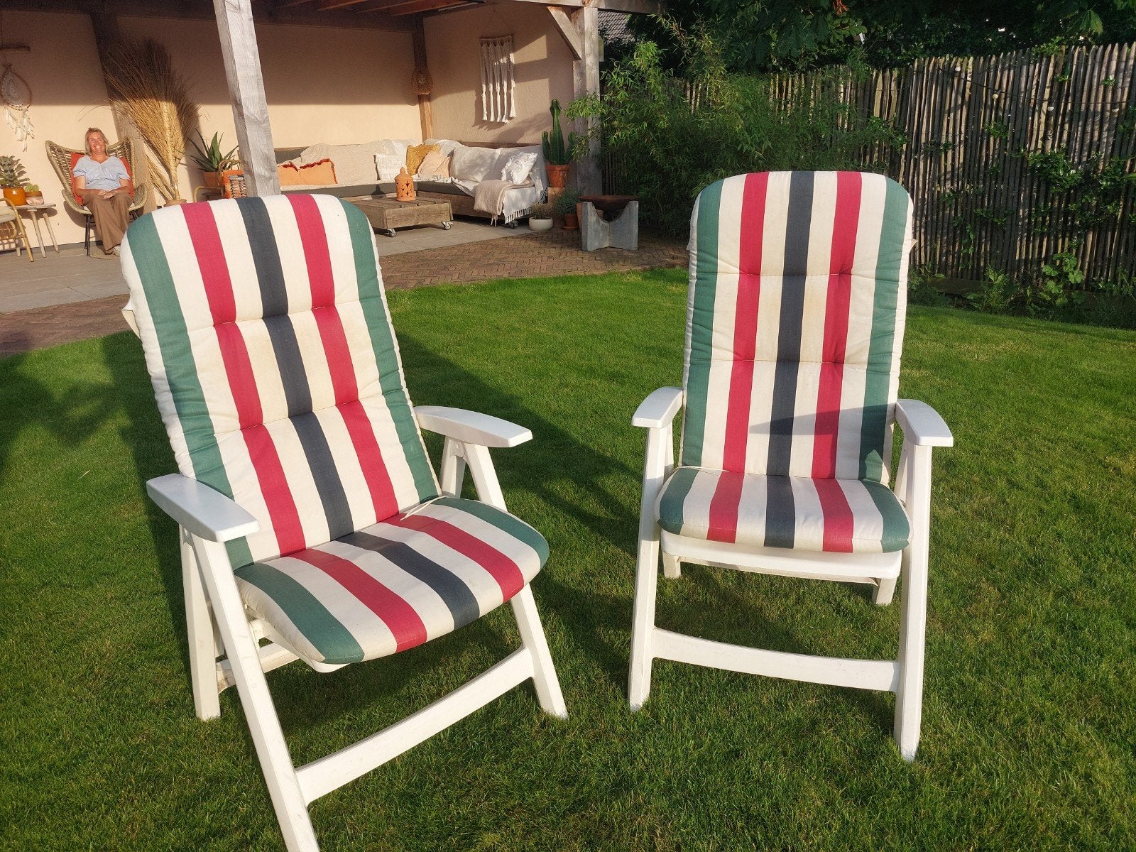 2x Verstelbare Tuinstoelen Wit Kunststof, Tuin en Terras, Tuinstoelen, Gebruikt, Kunststof, Inklapbaar, Verstelbaar, Ophalen