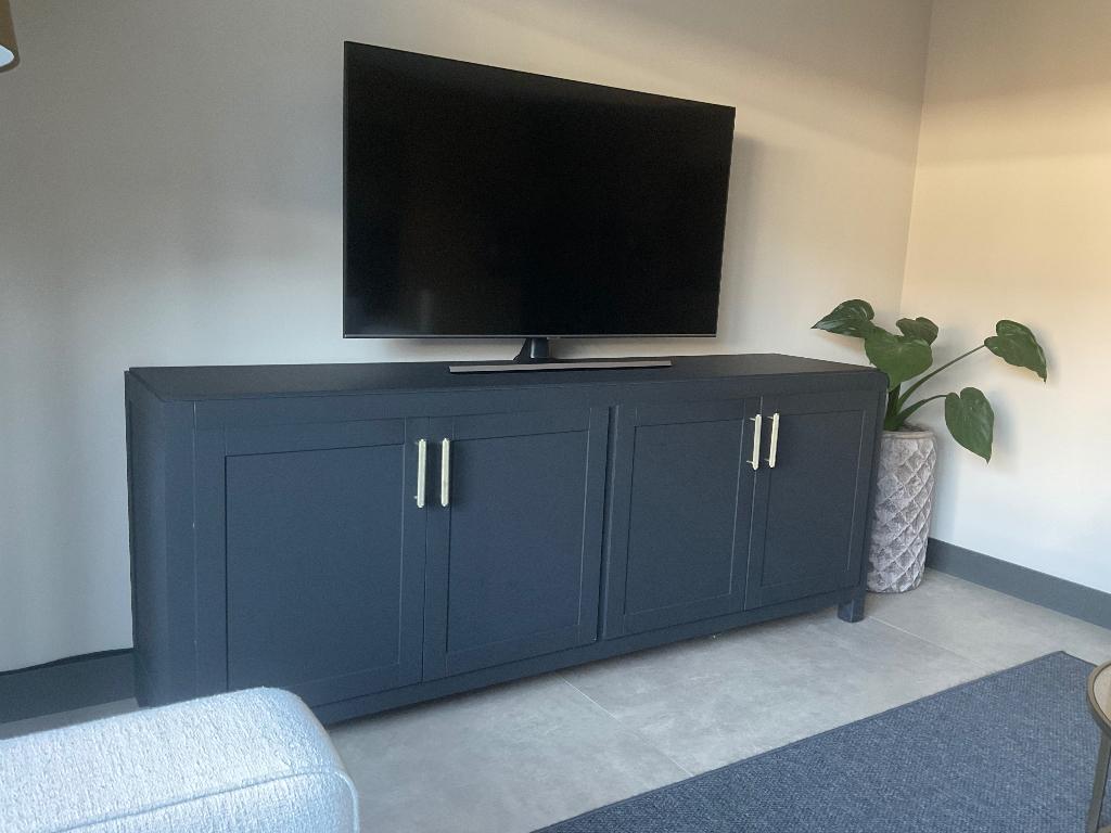 Dressoir GRATIS AF TE HALEN !, Huis en Inrichting, Ophalen, Met plank(en), Gebruikt, 150 tot 200 cm