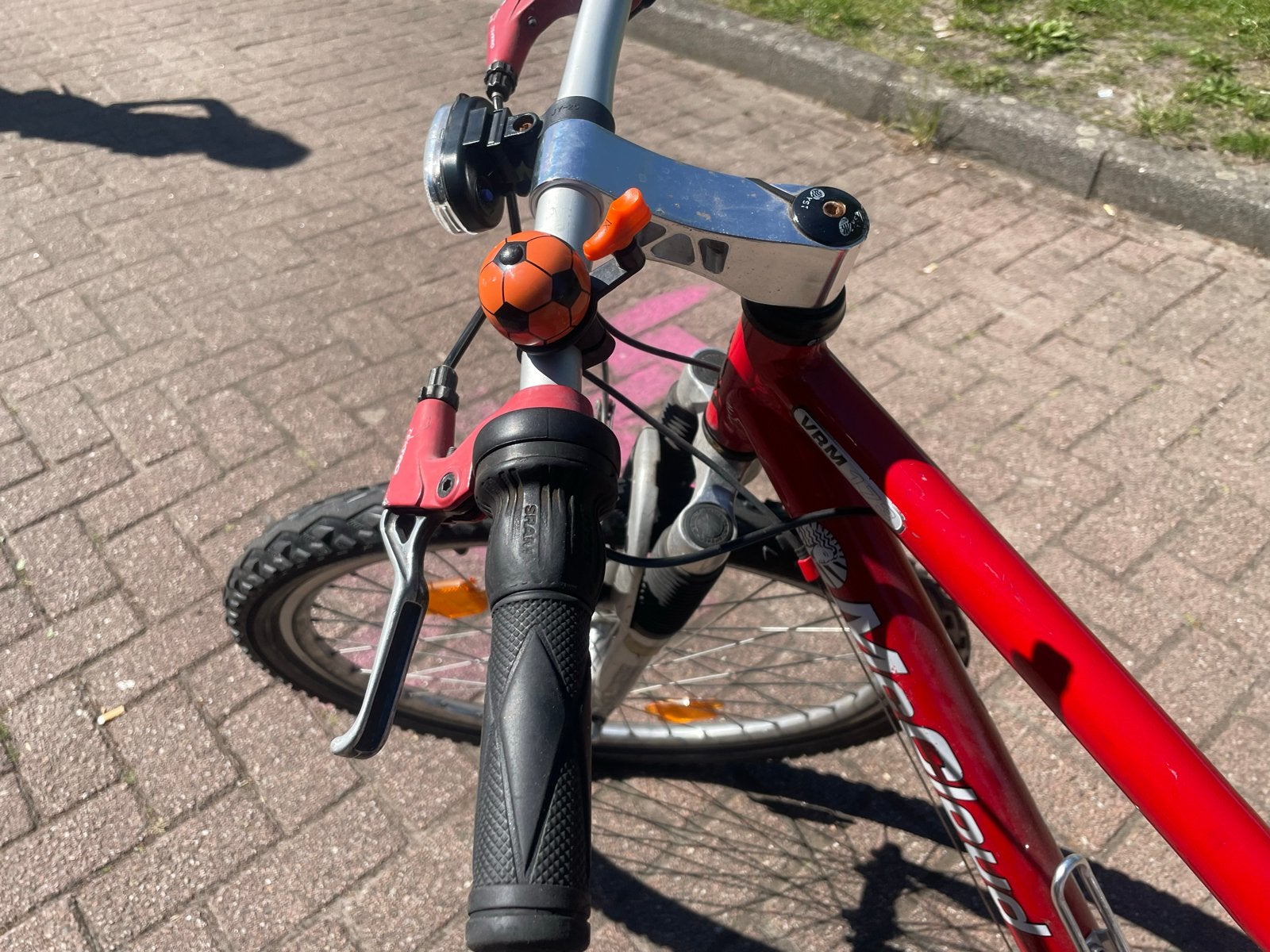McCloud Mountainbike 26 inch, rood, 24 versnellingen, Ophalen of Verzenden, Gebruikt, Overige merken