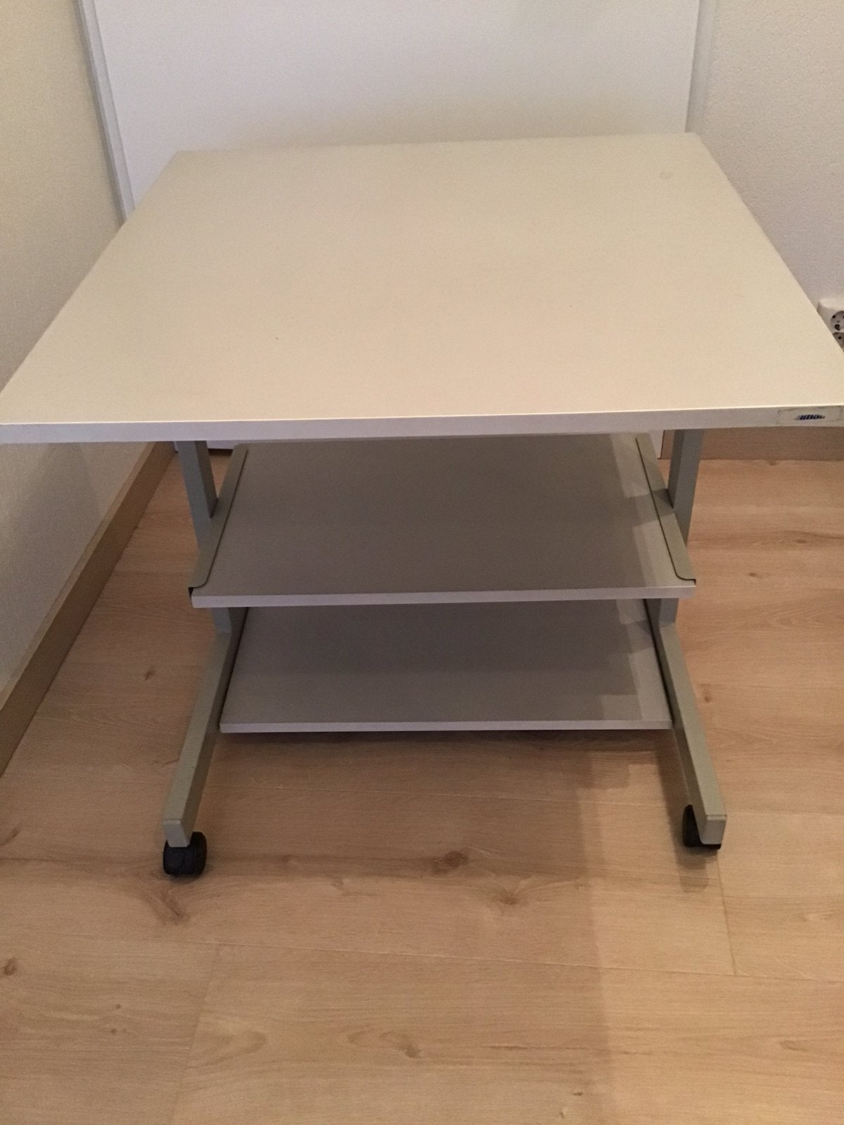 Computertafel, Ophalen, Zo goed als nieuw, Minder dan 70 cm, 70 tot 120 cm