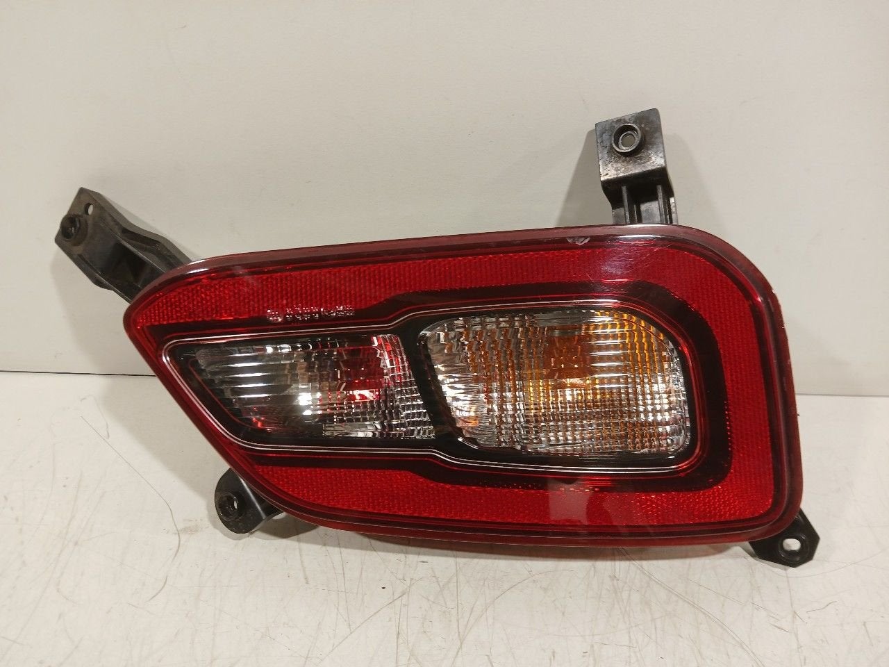 Mistlamp links Hyundai Kona, Onderdelen@venauto.nl, Van der Ven Autorecycling B.V., Gebruikt, Ettenseweg 76, 4706 PB Roosendaal, The Netherlands