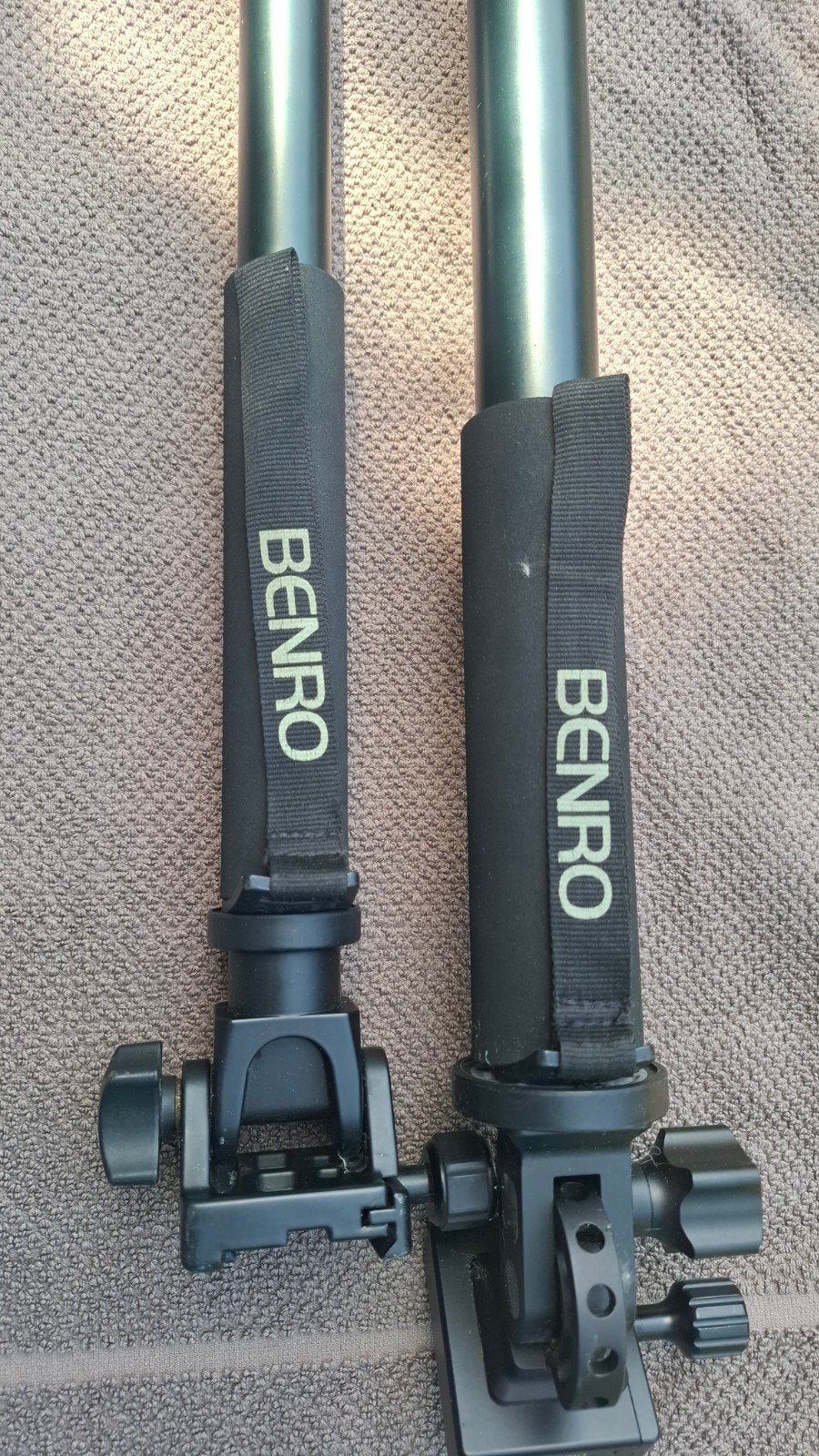 2x Benro monopod met statiefkop + Benro draagtas – complete, Ophalen of Verzenden
