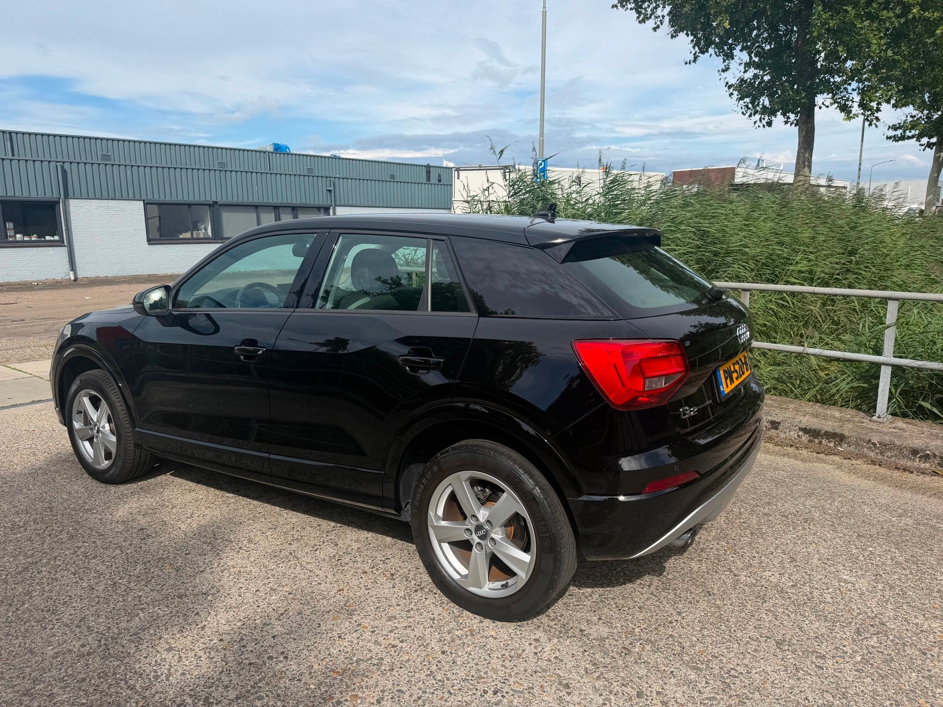 Audi Q2 1.0 TFSI Sport!2017!LM.velgen!navi!NAP!DSG!, Auto's, Gebruikt, Start-stop-systeem, 116 pk, Zwart