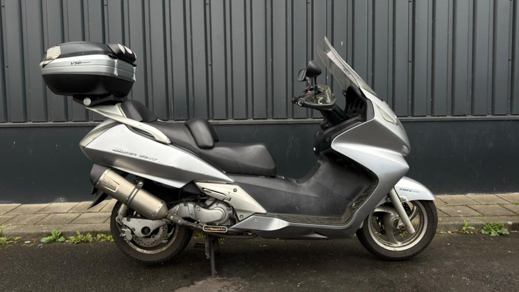 Honda silverwing 600 2009, 39,000km, Motoren, Motoren | Honda, Particulier, Meer dan 35 kW, Automaat, 2 cilinders