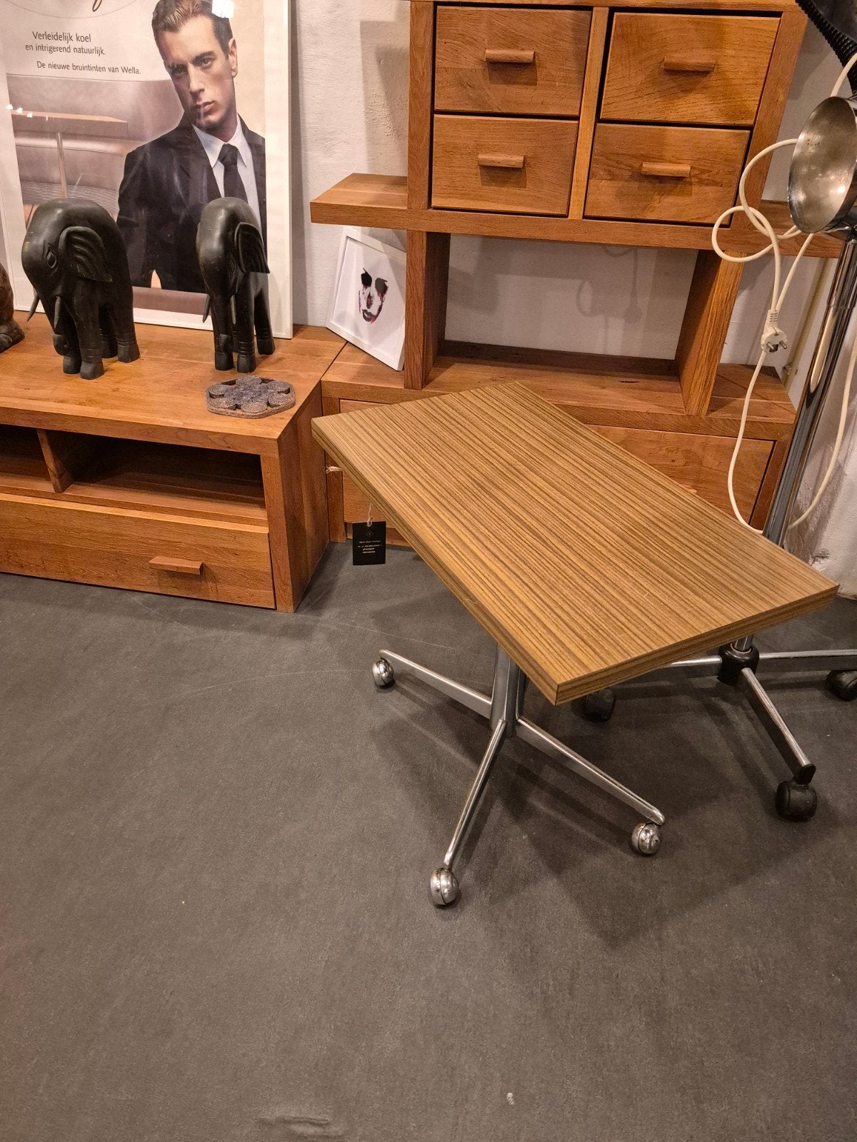 Bijzettafel op wieltjes - Hout en Metaal, Gebruikt, 50 tot 100 cm, Tot twee personen, 50 tot 100 cm