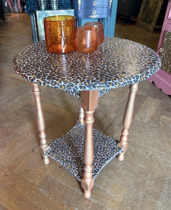Vintage tafeltje Leopard, oude bijzettafel tafel panter VdlM, Antiek en Kunst, Ophalen
