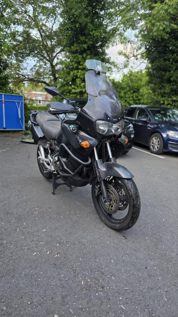 Honda Varadero XL 1000 2002 onderdelen of opknapper, Ophalen