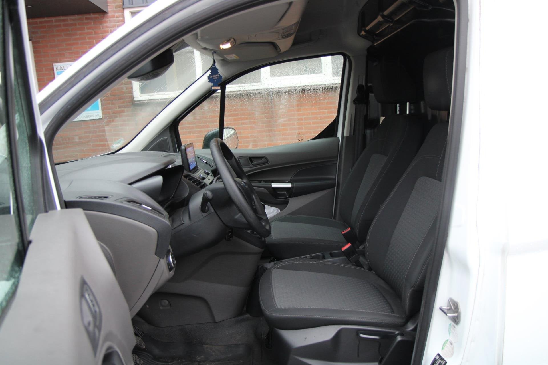 Ford Transit Connect 1.5 EcoBlue L2 Trend 120PK Camera / sto, Voorwielaandrijving, 1390 kg, Stof, Gebruikt