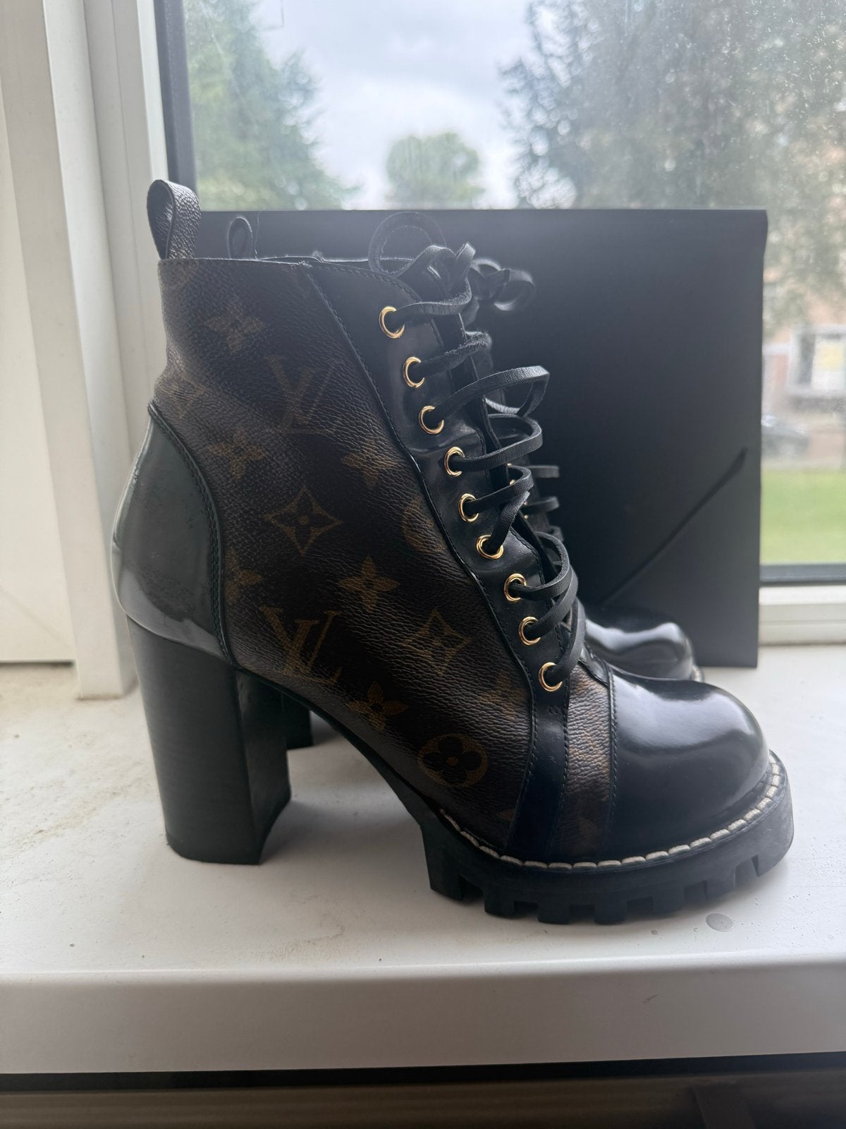 Originele Louis Vuitton Star Trail Boots maat 38,5, Ophalen of Verzenden, Zo goed als nieuw, Bruin, Lage of Enkellaarzen